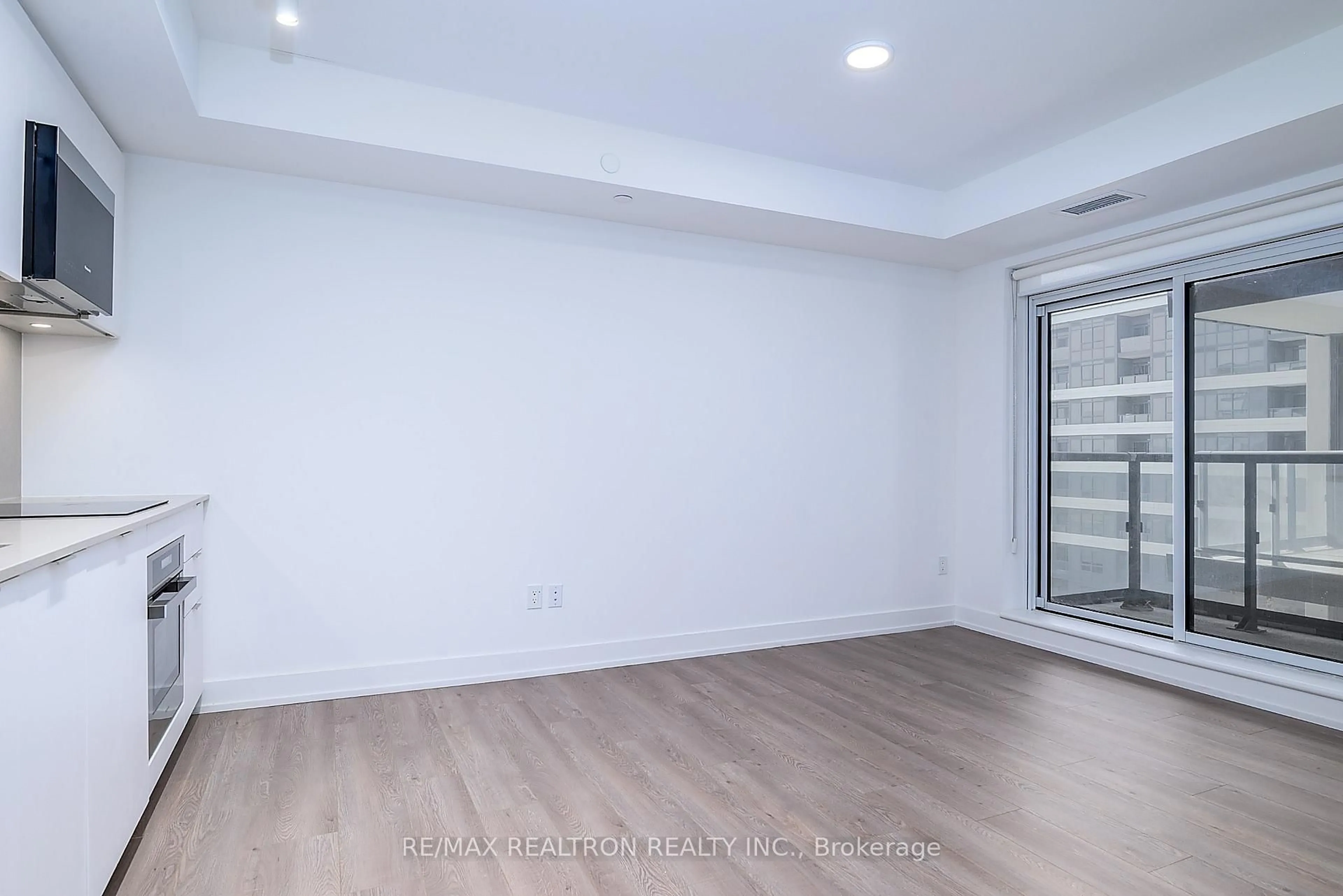 A pic of a room for 8 Cedarland Dr #826, Markham Ontario L6G 0H4