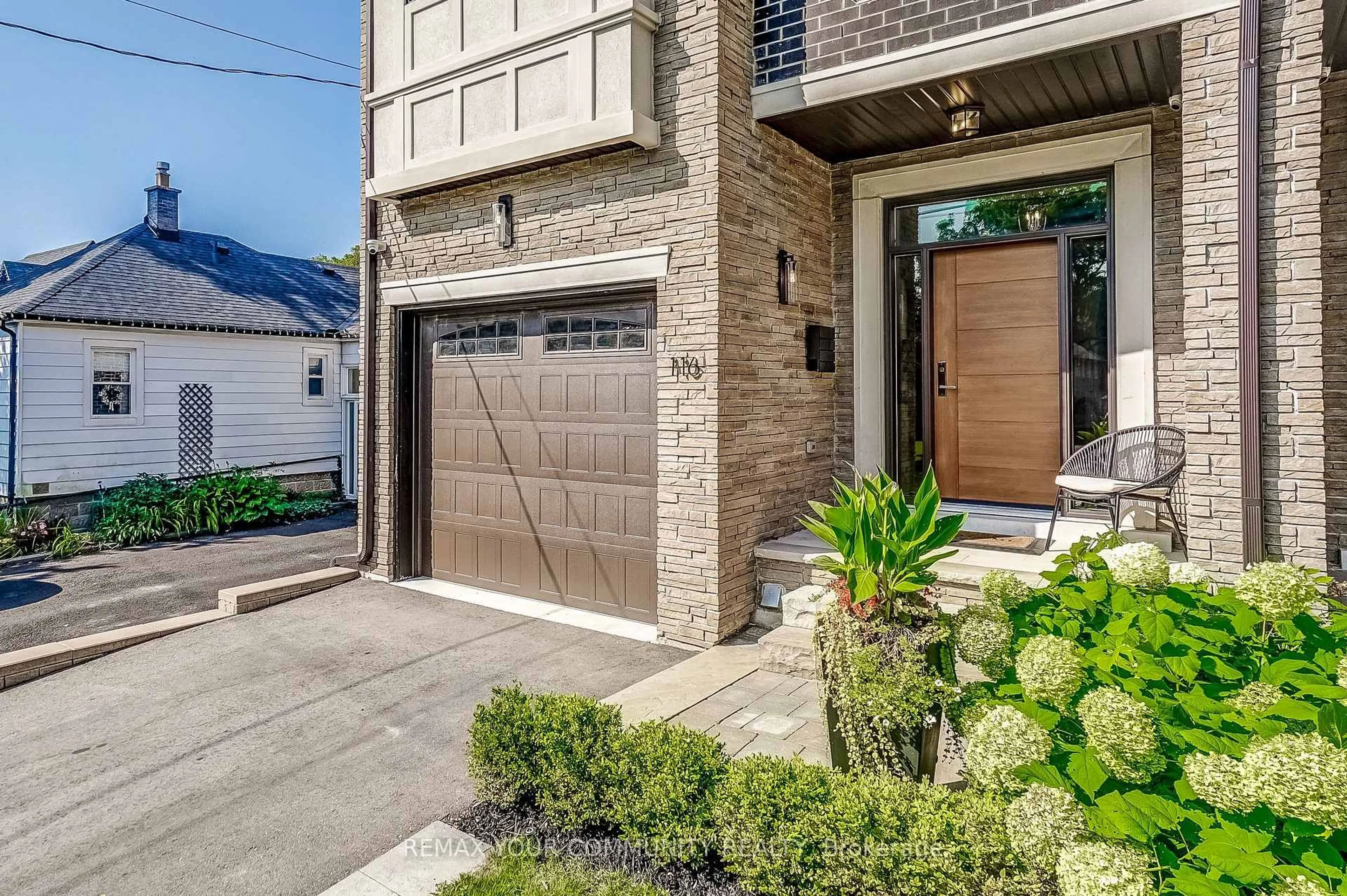 Home with brick exterior material, street for 116 Lucas St, Richmond Hill Ontario L4C 4P5