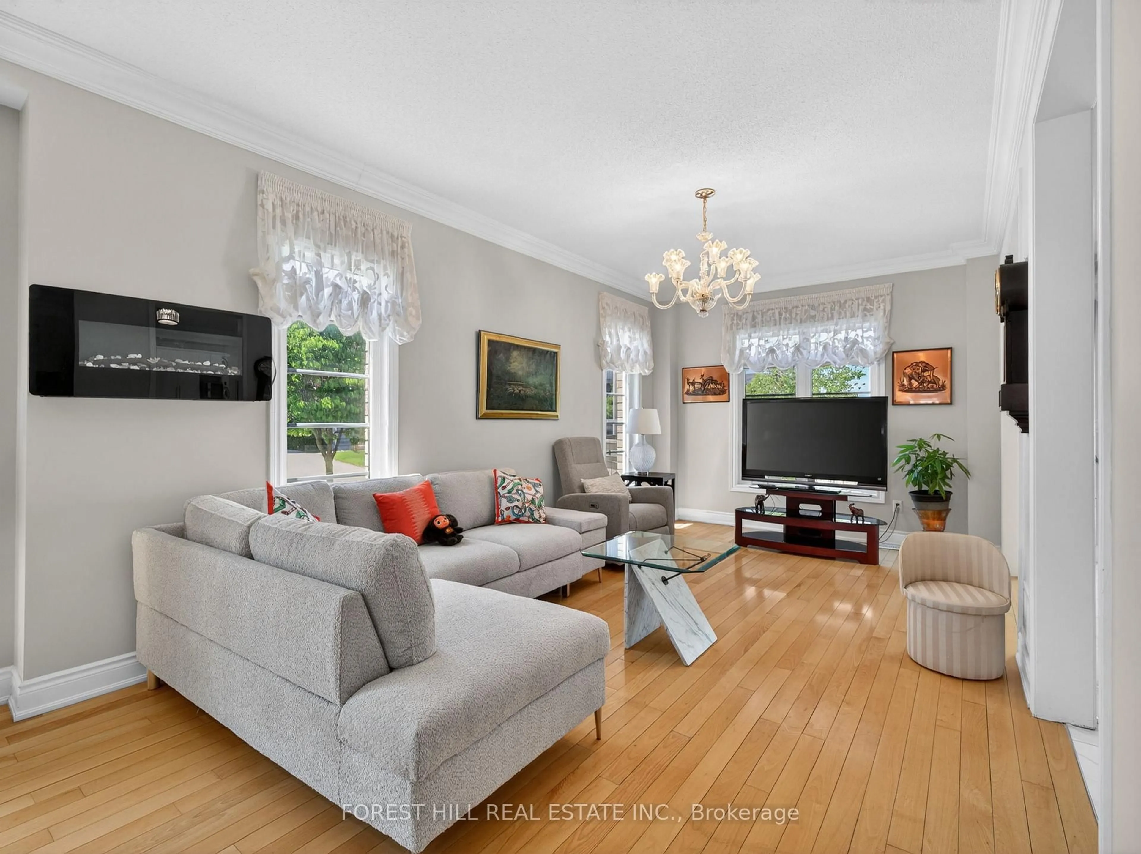 Living room with furniture, unknown for 56 Mintwood Rd, Vaughan Ontario L4J 9C3