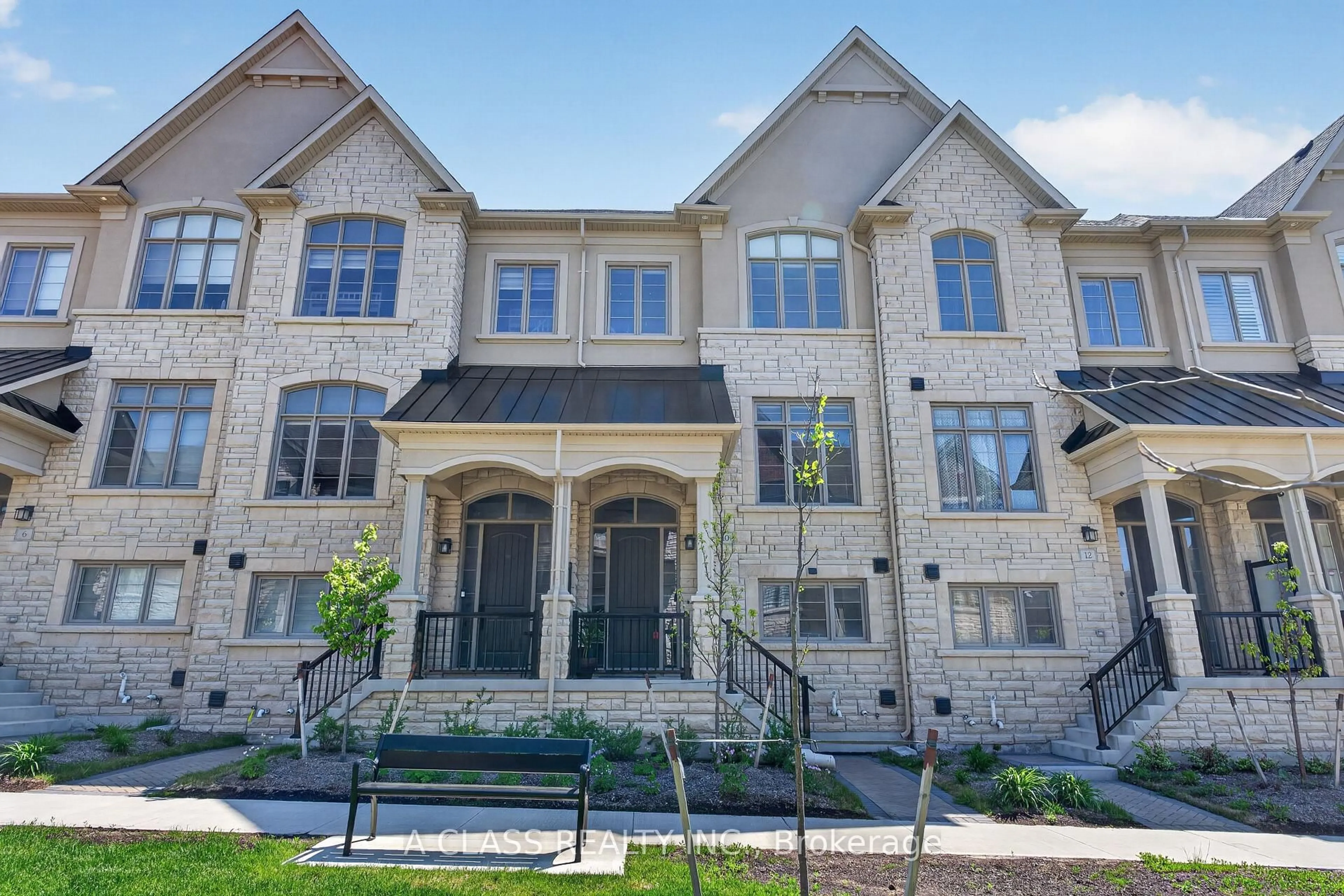Home with brick exterior material, street for 10 Abbey Hill Lane, Markham Ontario L6C 3L5