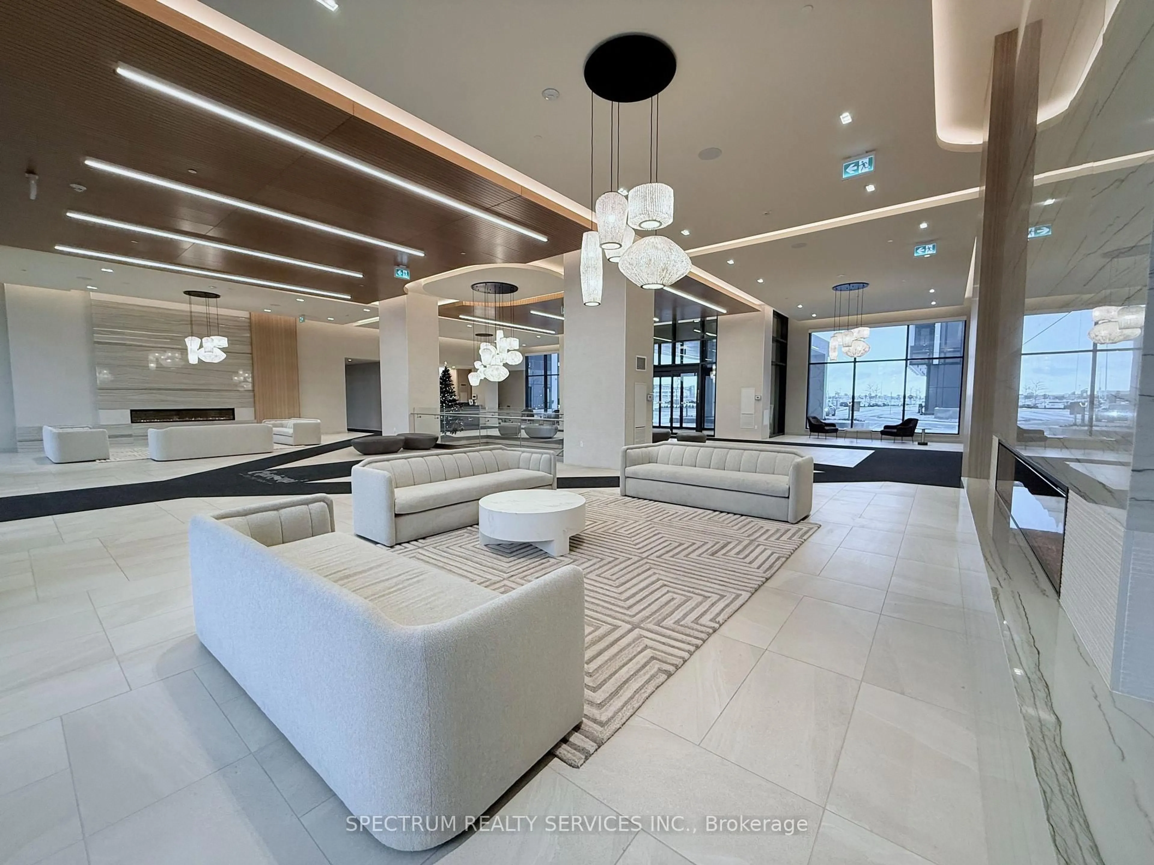 Lobby for 8960 Jane St #427, Vaughan Ontario L4K 2M9