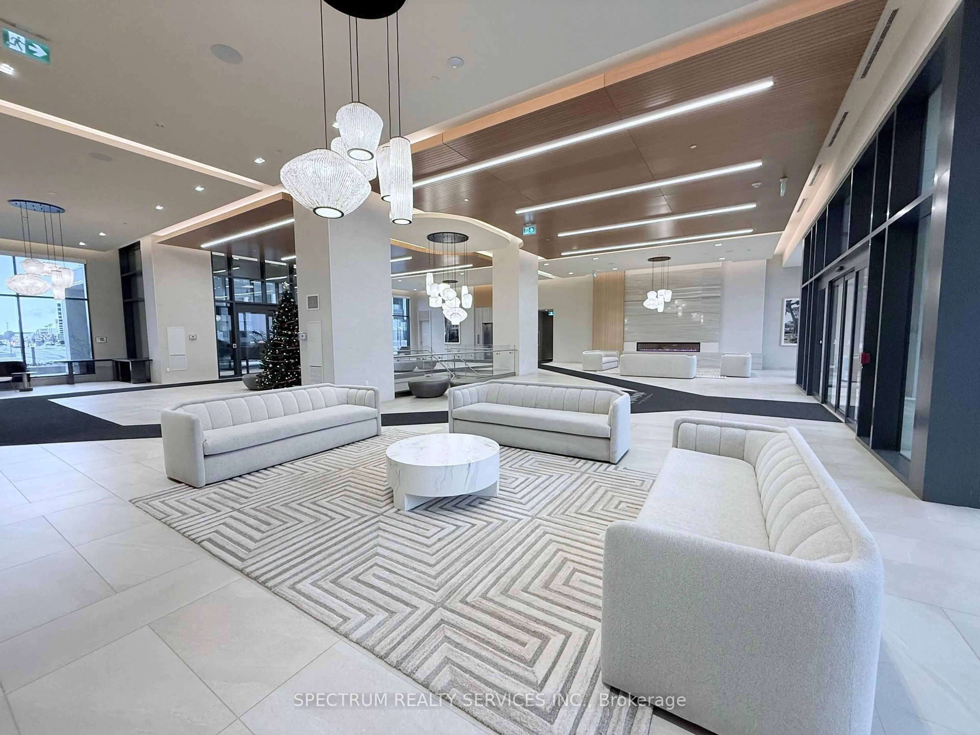 Lobby for 8960 Jane St #427, Vaughan Ontario L4K 2M9