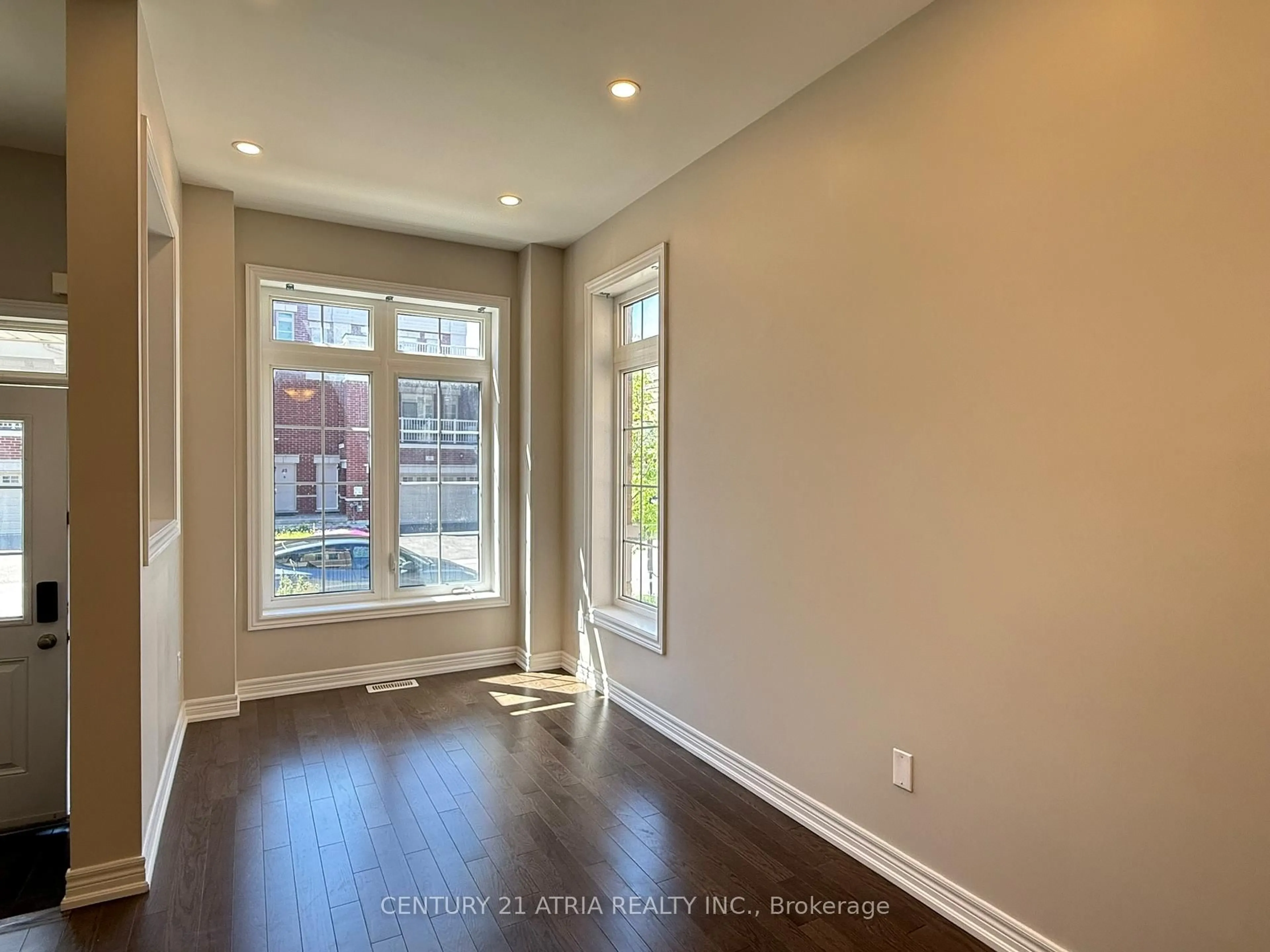 A pic of a room for 52 Luzon Ave, Markham Ontario L6B 1N6