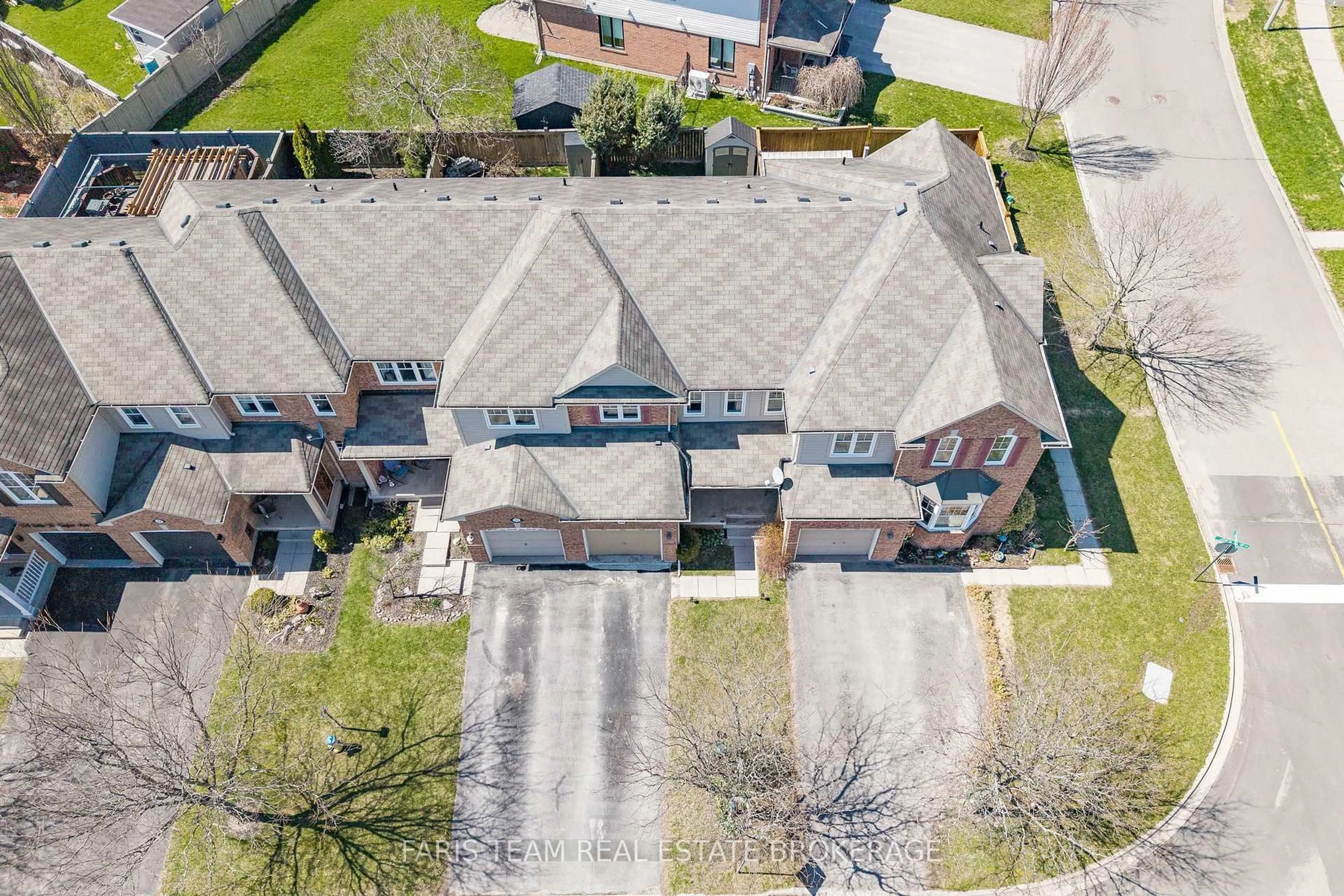 A pic from outside/outdoor area/front of a property/back of a property/a pic from drone, street for 164 John W Taylor Ave, New Tecumseth Ontario L9R 0E6