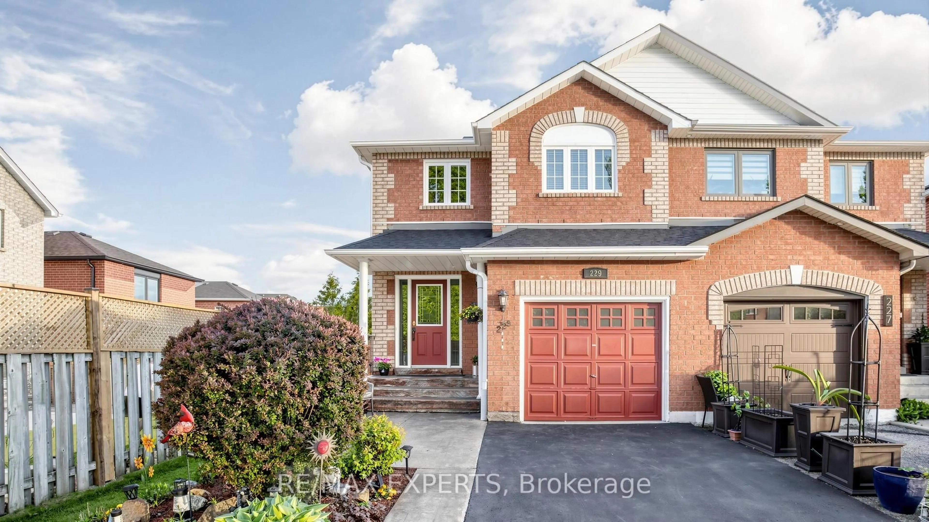 Home with brick exterior material, street for 229 Rosanna Cres, Vaughan Ontario L6A 2T3