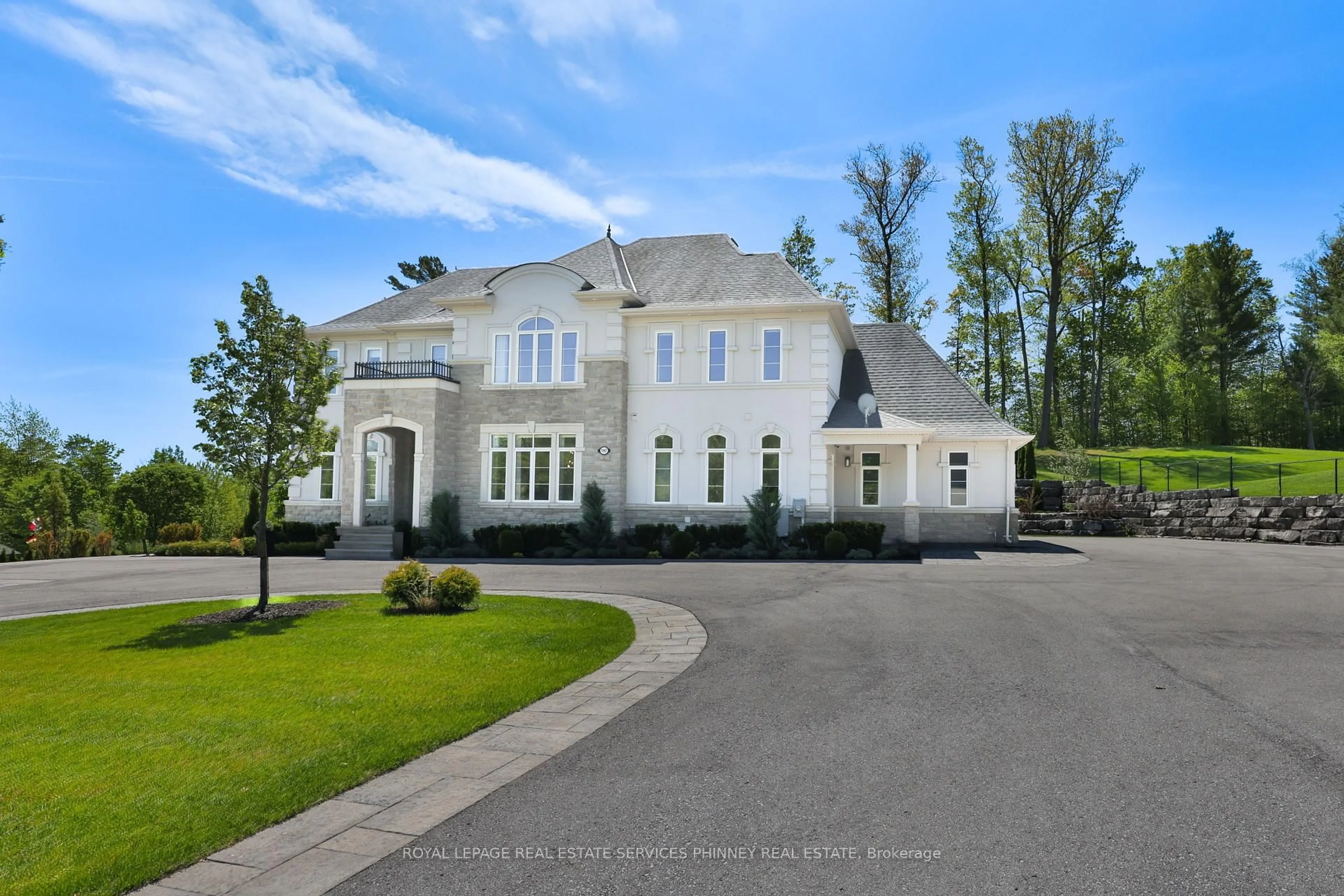 Home with brick exterior material, street for 197 Nottingham Forest Rd, Bradford West Gwillimbury Ontario L3Z 0H2