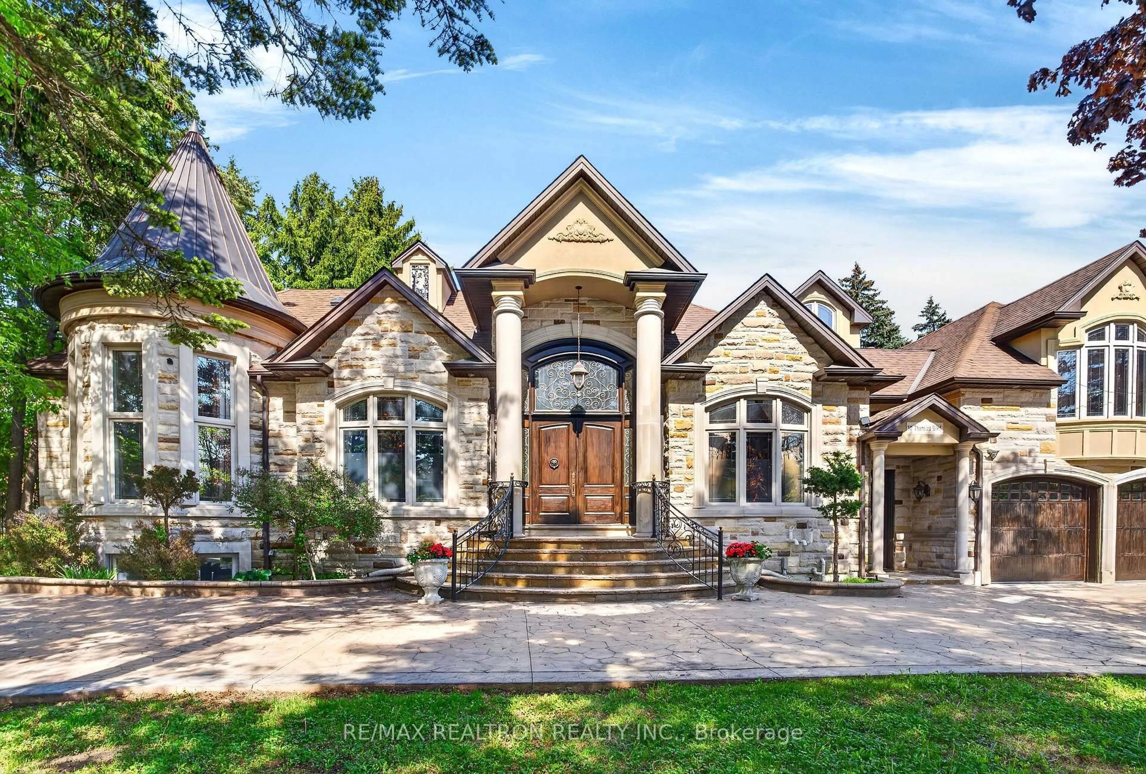 Home with brick exterior material, mountain view for 30 Thornlea Rd, Markham Ontario L3T 1X3