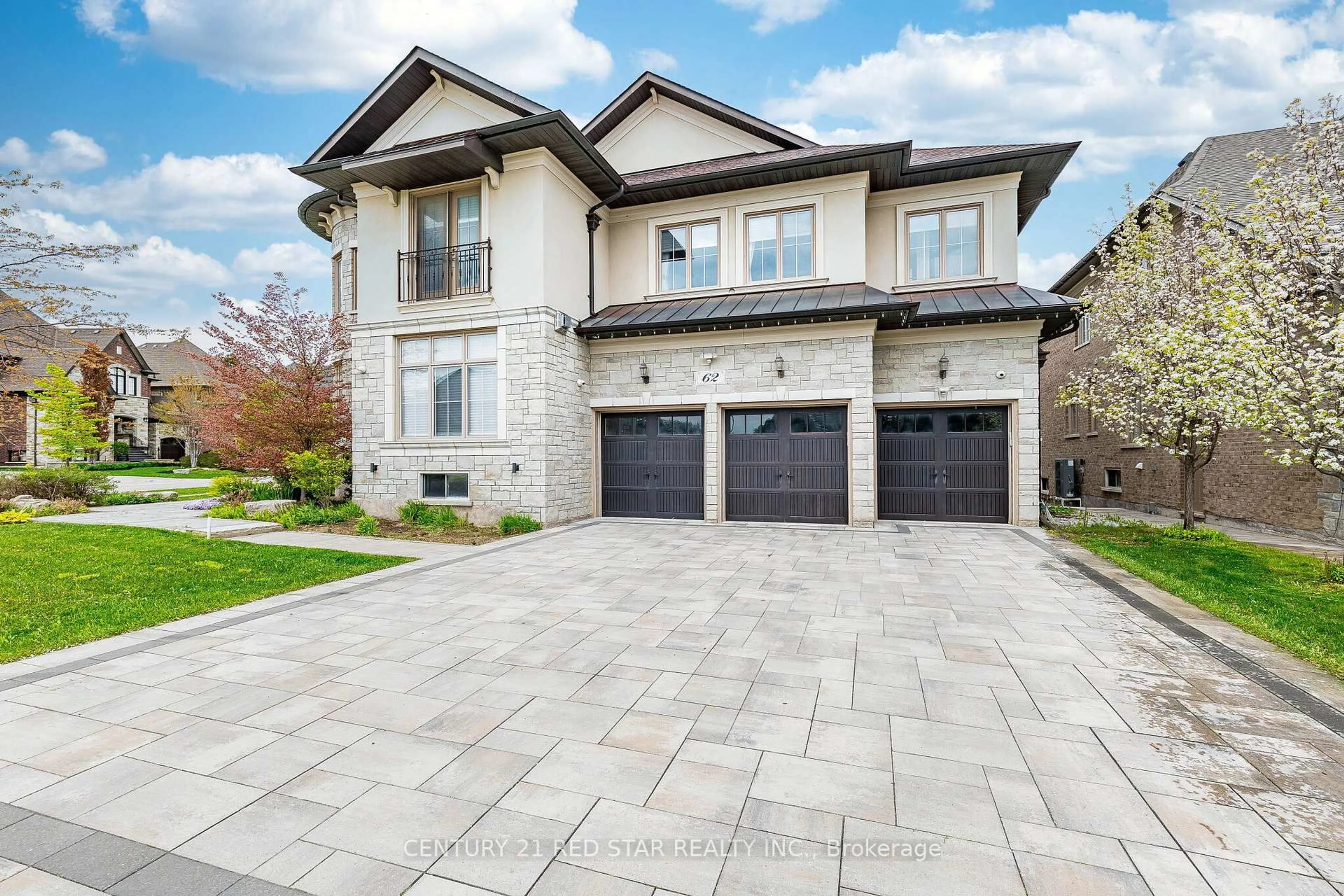 Home with brick exterior material, street for 62 Langdon Dr, King Ontario L7B 0M1