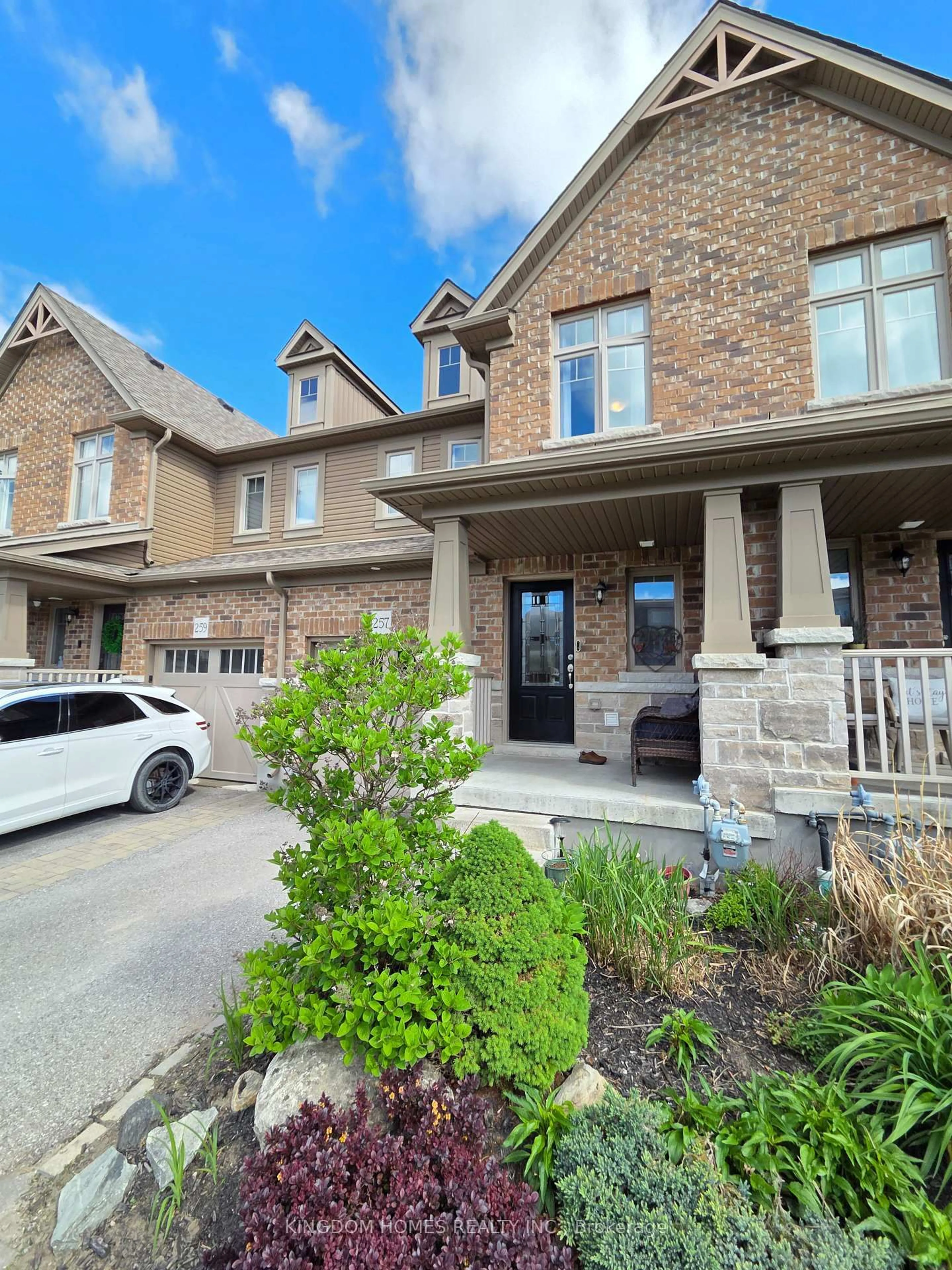 Home with brick exterior material, street for 257 Hutchinson Dr, New Tecumseth Ontario L9R 0P9