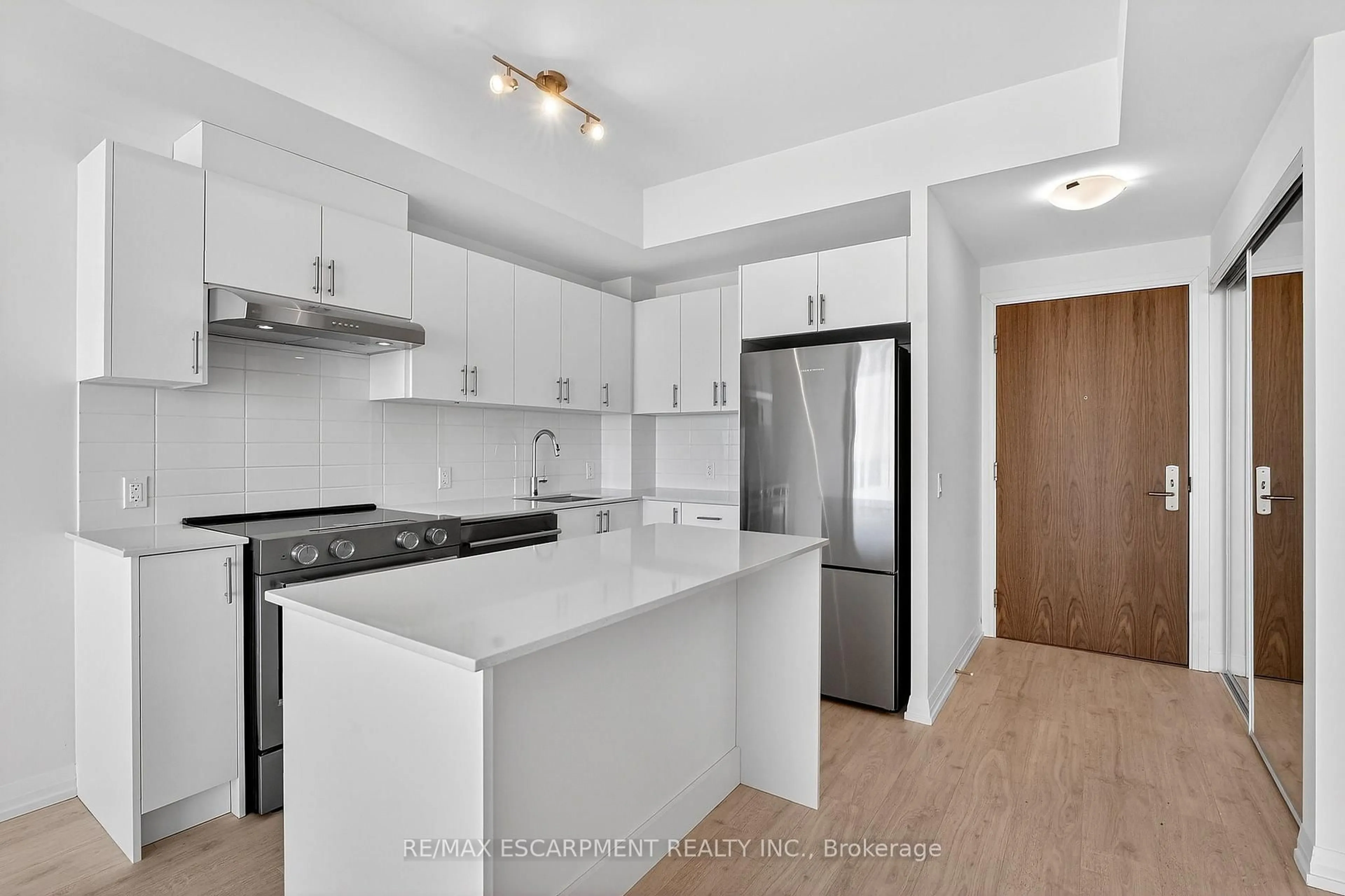 Standard kitchen, unknown for 27 Korda Gate #2408, Vaughan Ontario L4K 0P6