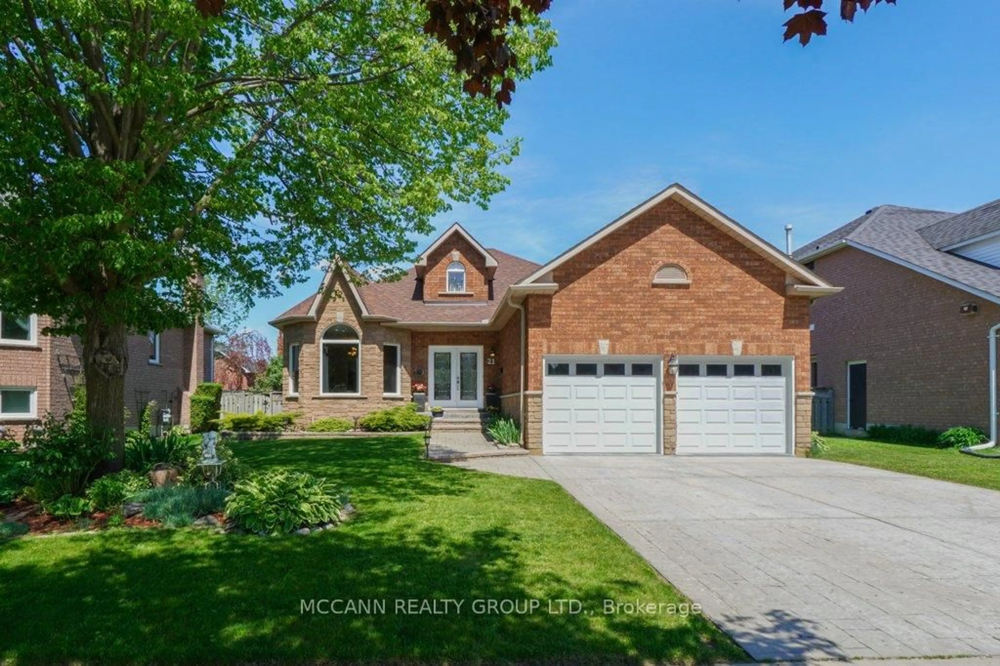 Home with brick exterior material, street for 21 Fourth Ave, Uxbridge Ontario L9P 1V5