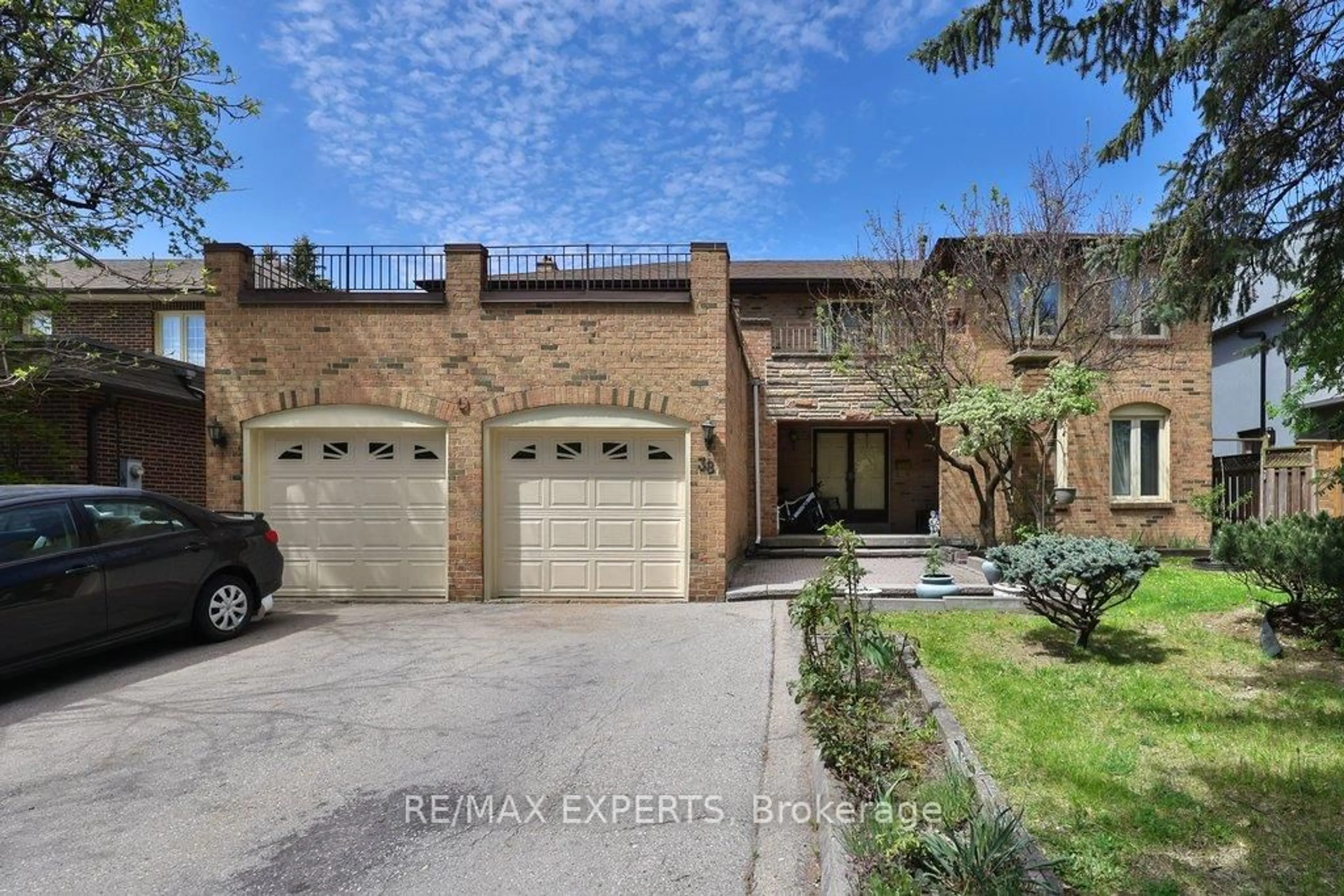 Home with brick exterior material, street for 38 Colton Cres, Vaughan Ontario L4L 3L6