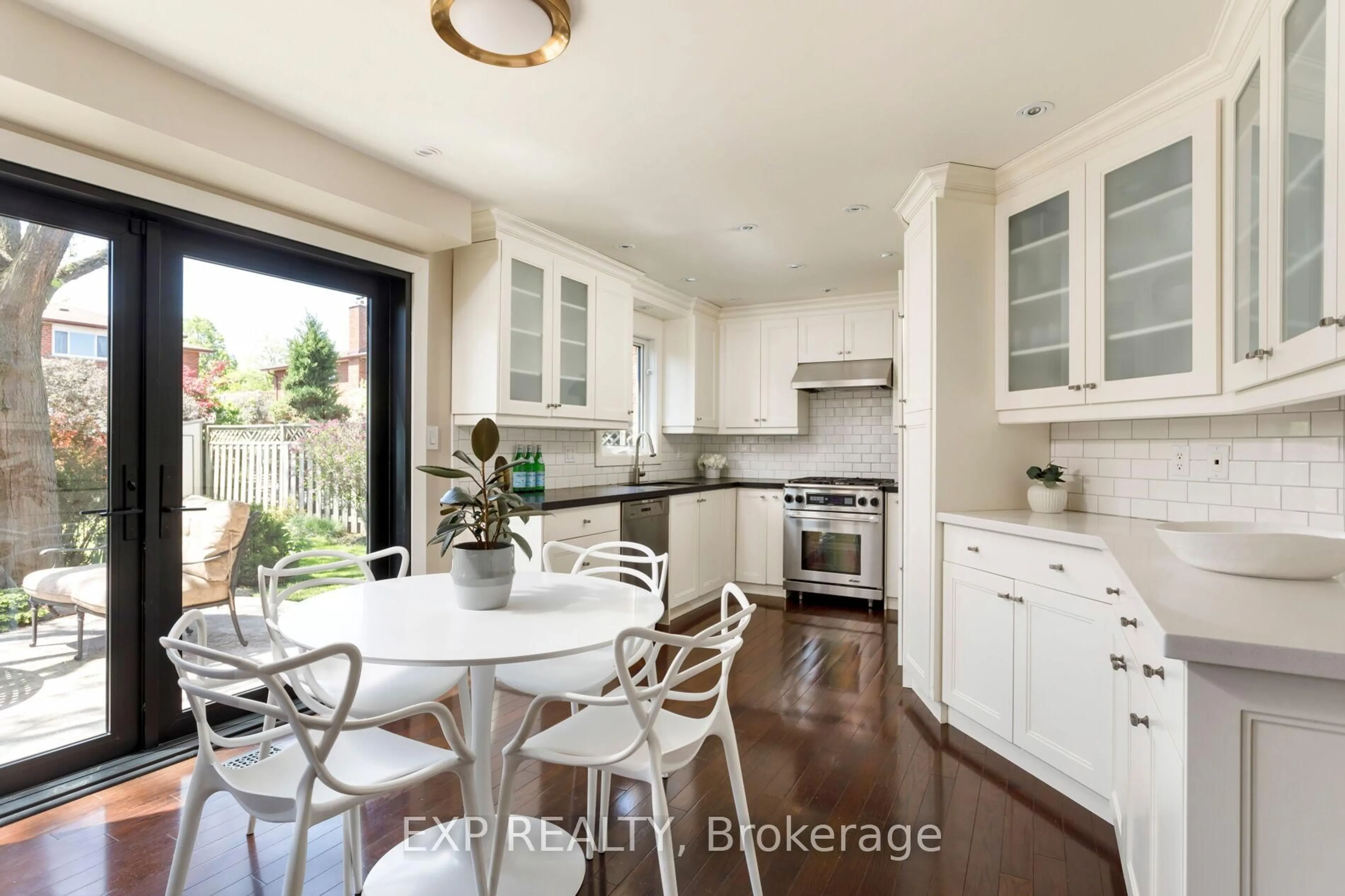 Open concept kitchen, unknown for 14 Oliver Lane, Vaughan Ontario L6A 1B2