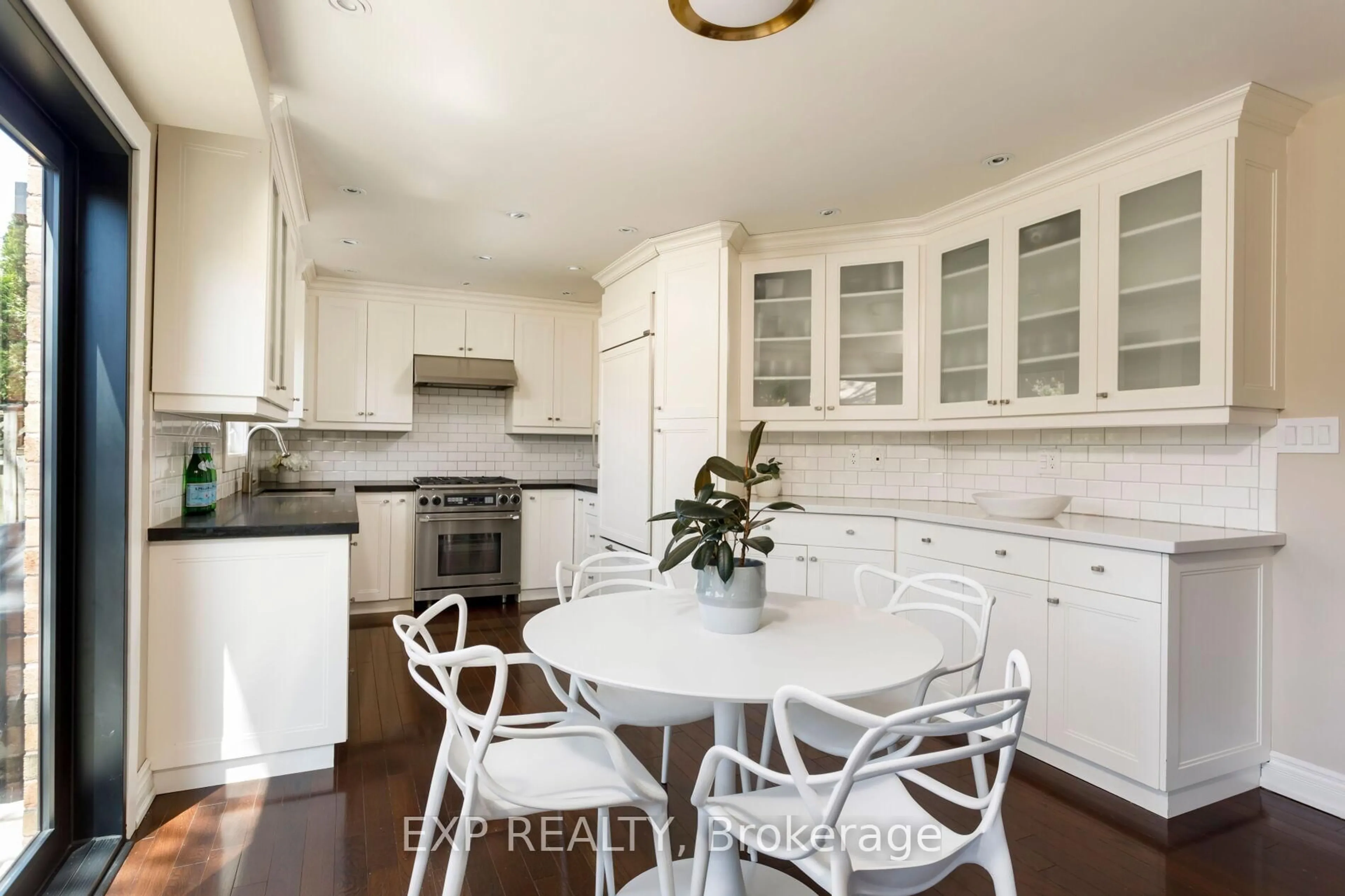 Unknown for 14 Oliver Lane, Vaughan Ontario L6A 1B2