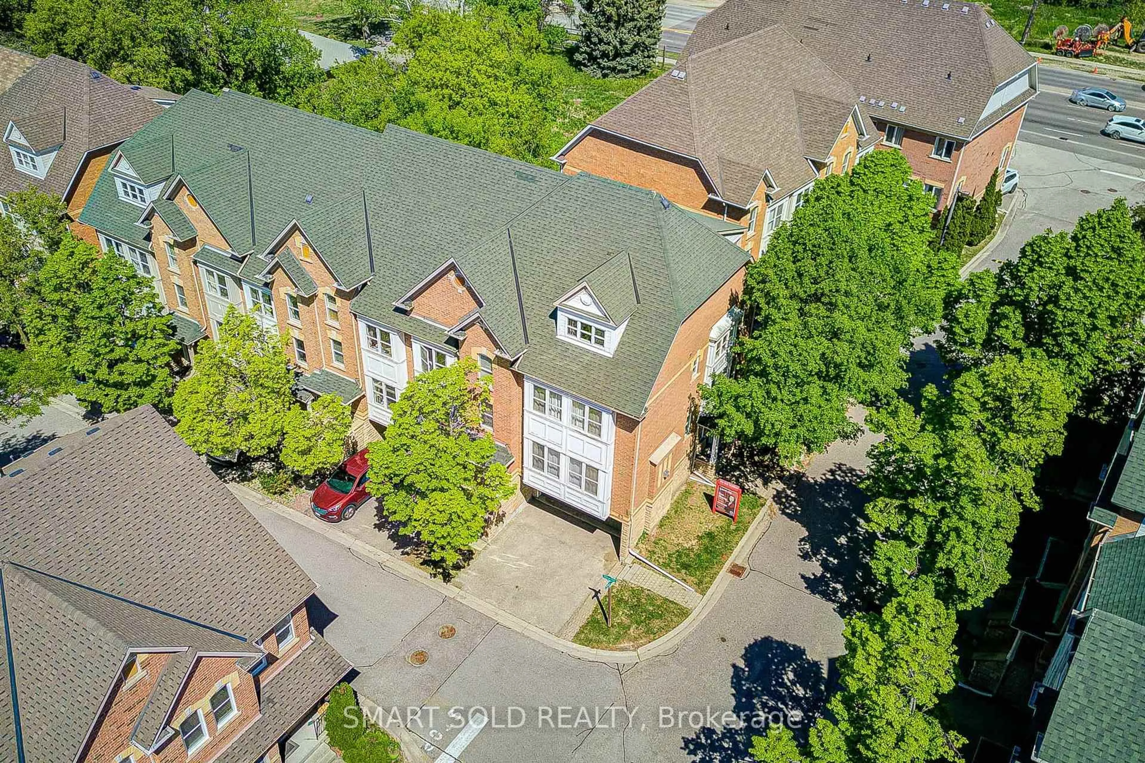A pic from outside/outdoor area/front of a property/back of a property/a pic from drone, unknown for 63 Michael Way, Markham Ontario L3R 5G4