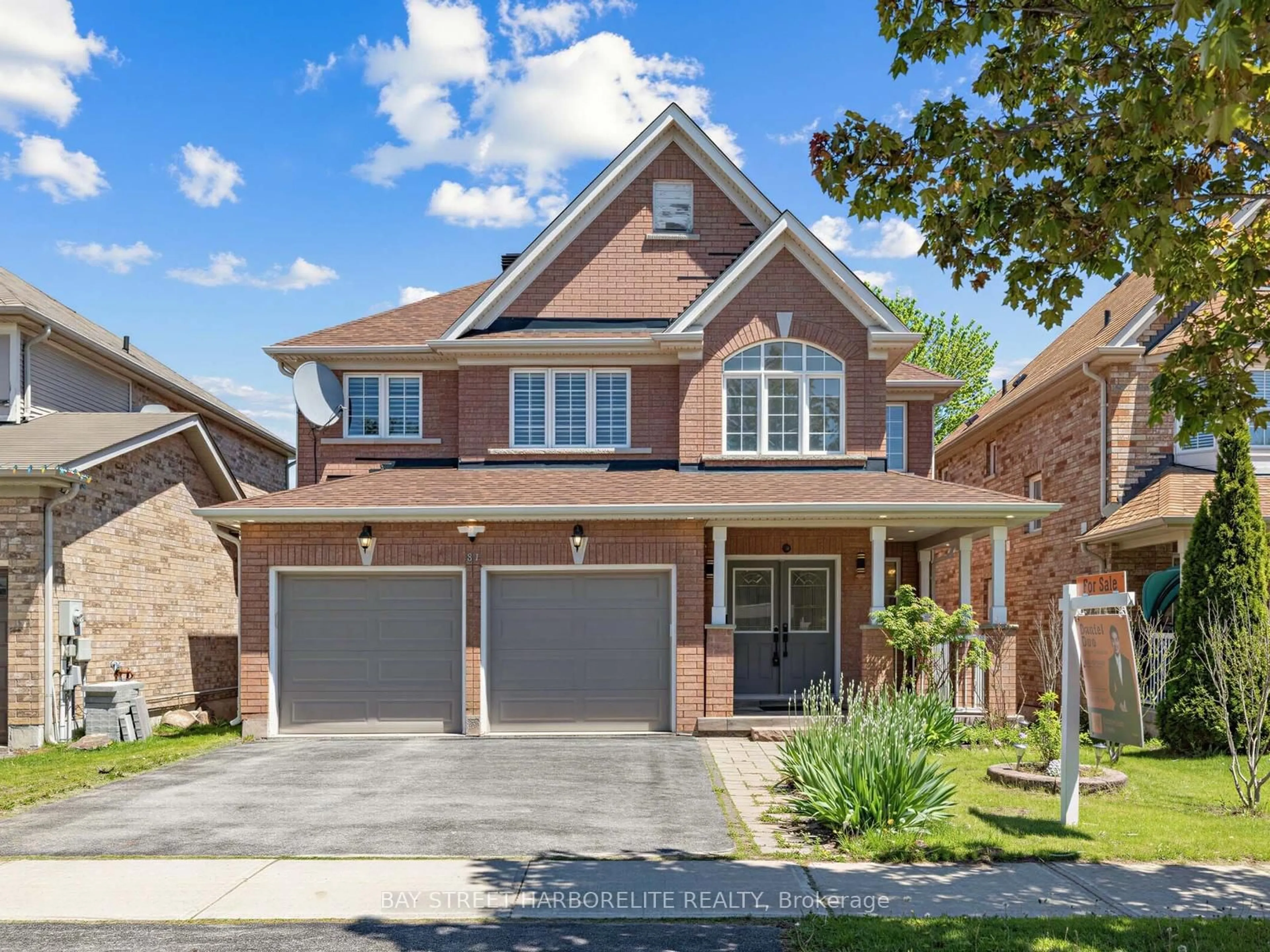 Home with brick exterior material, street for 81 Laurendale Ave, Georgina Ontario L4P 4G3
