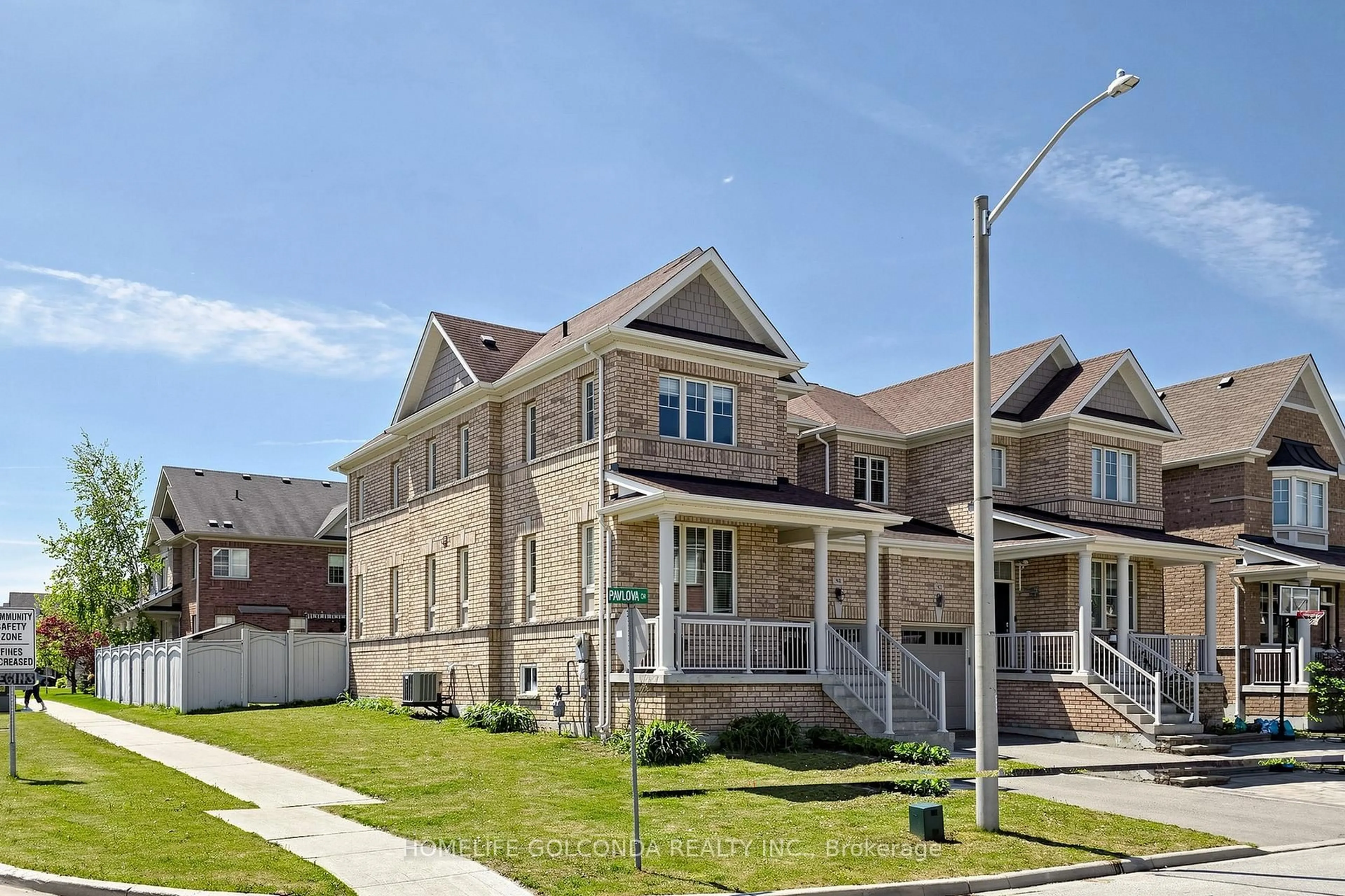 Home with brick exterior material, street for 84 Pavlova Cres, Richmond Hill Ontario L4E 0W1