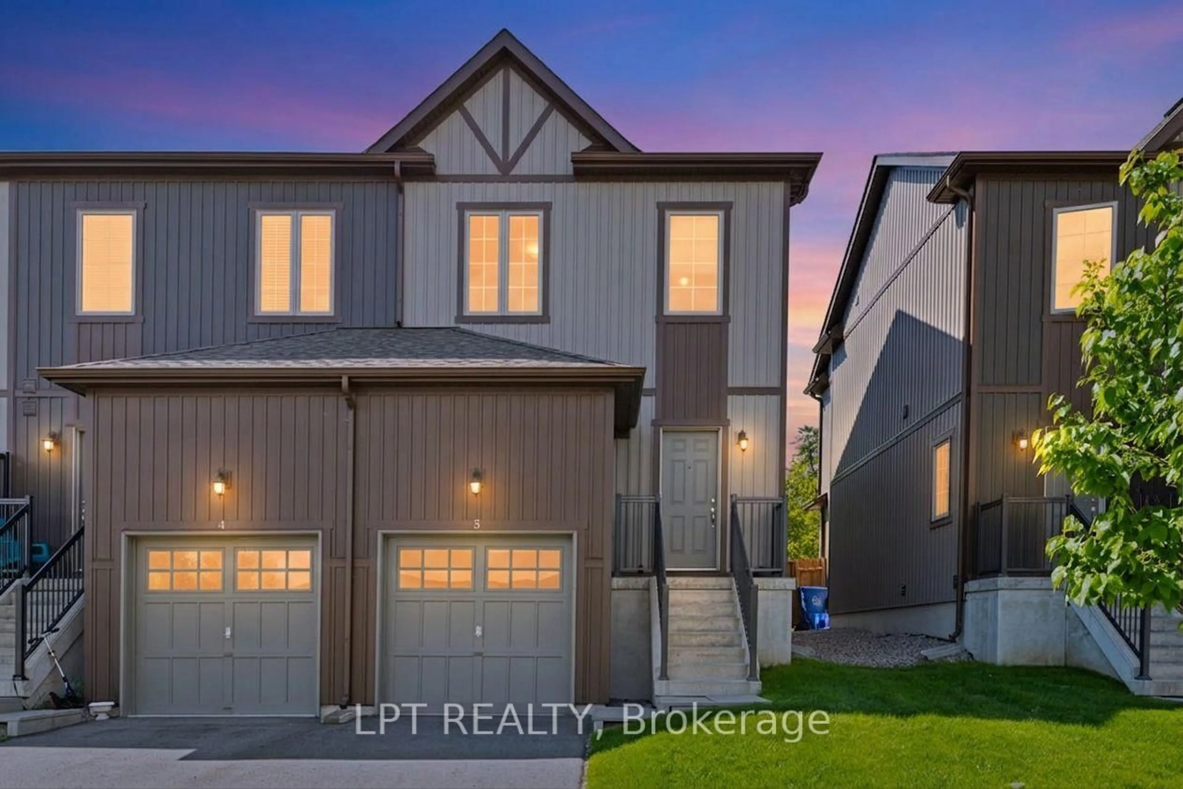 Unknown for 110 Grew Blvd #TH05, Georgina Ontario L0E 1L0