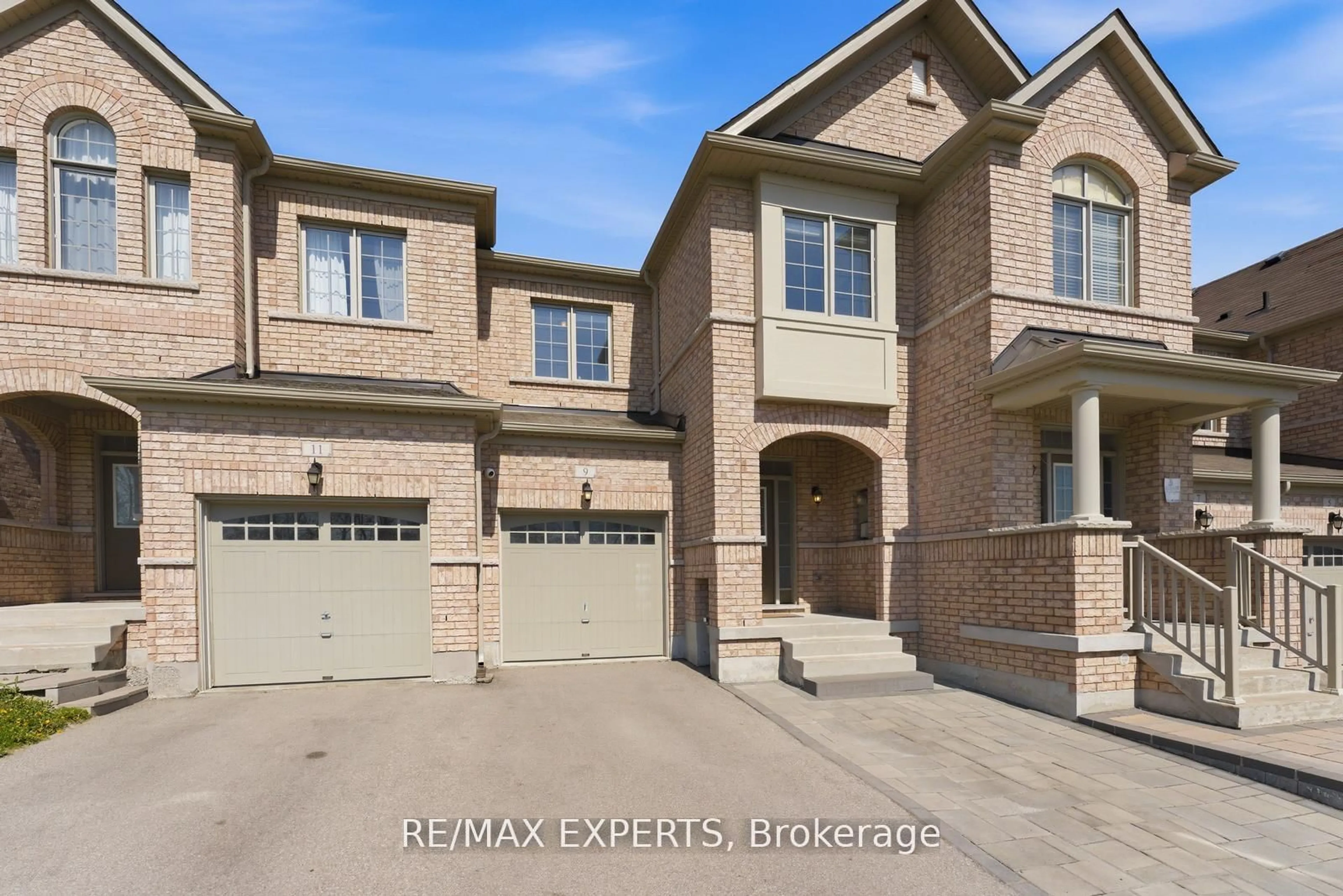 Home with brick exterior material, street for 9 Port Arthur Cres, Richmond Hill Ontario L4E 1B5
