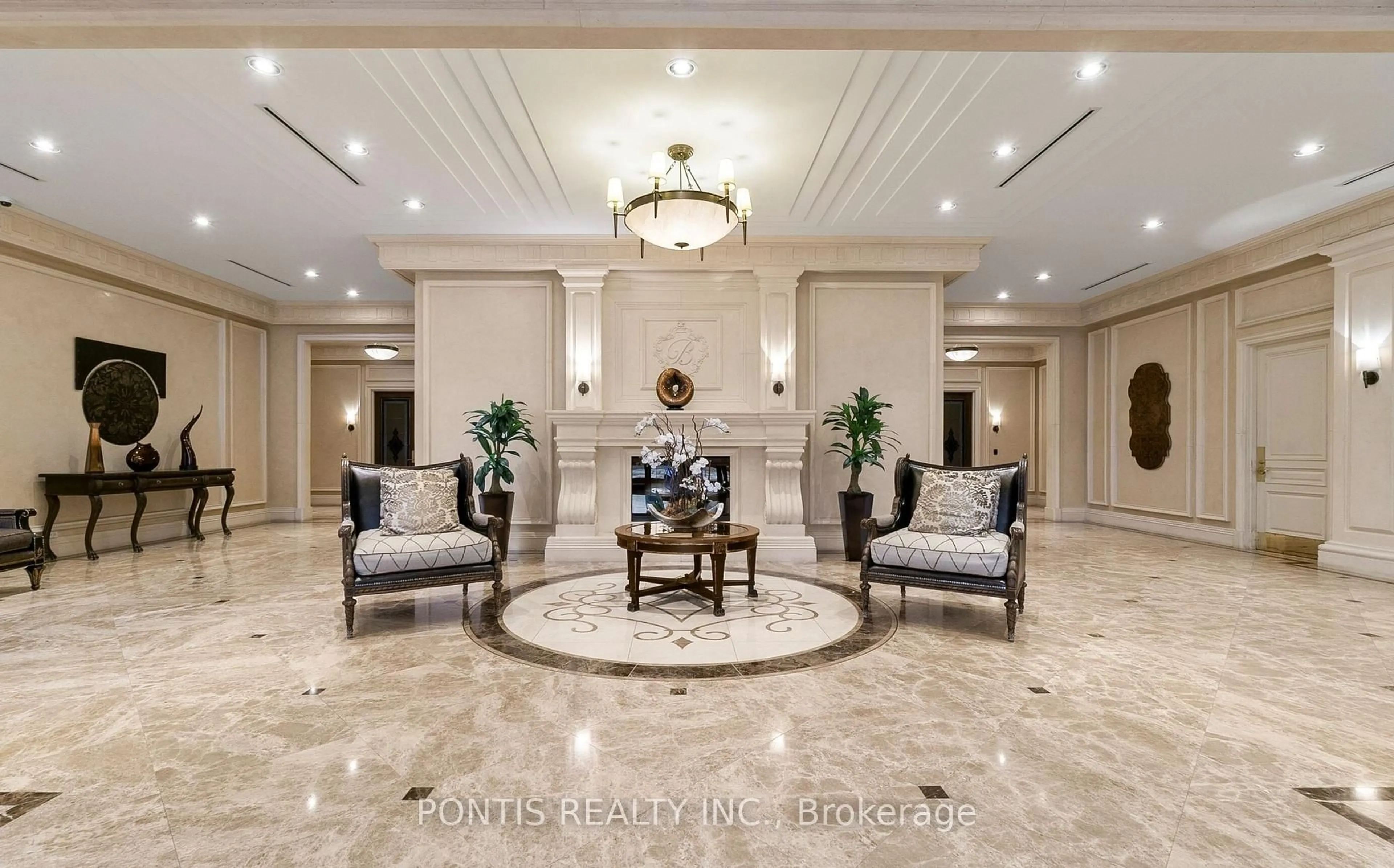 Lobby for 9235 Jane St #412, Vaughan Ontario L6A 0J8