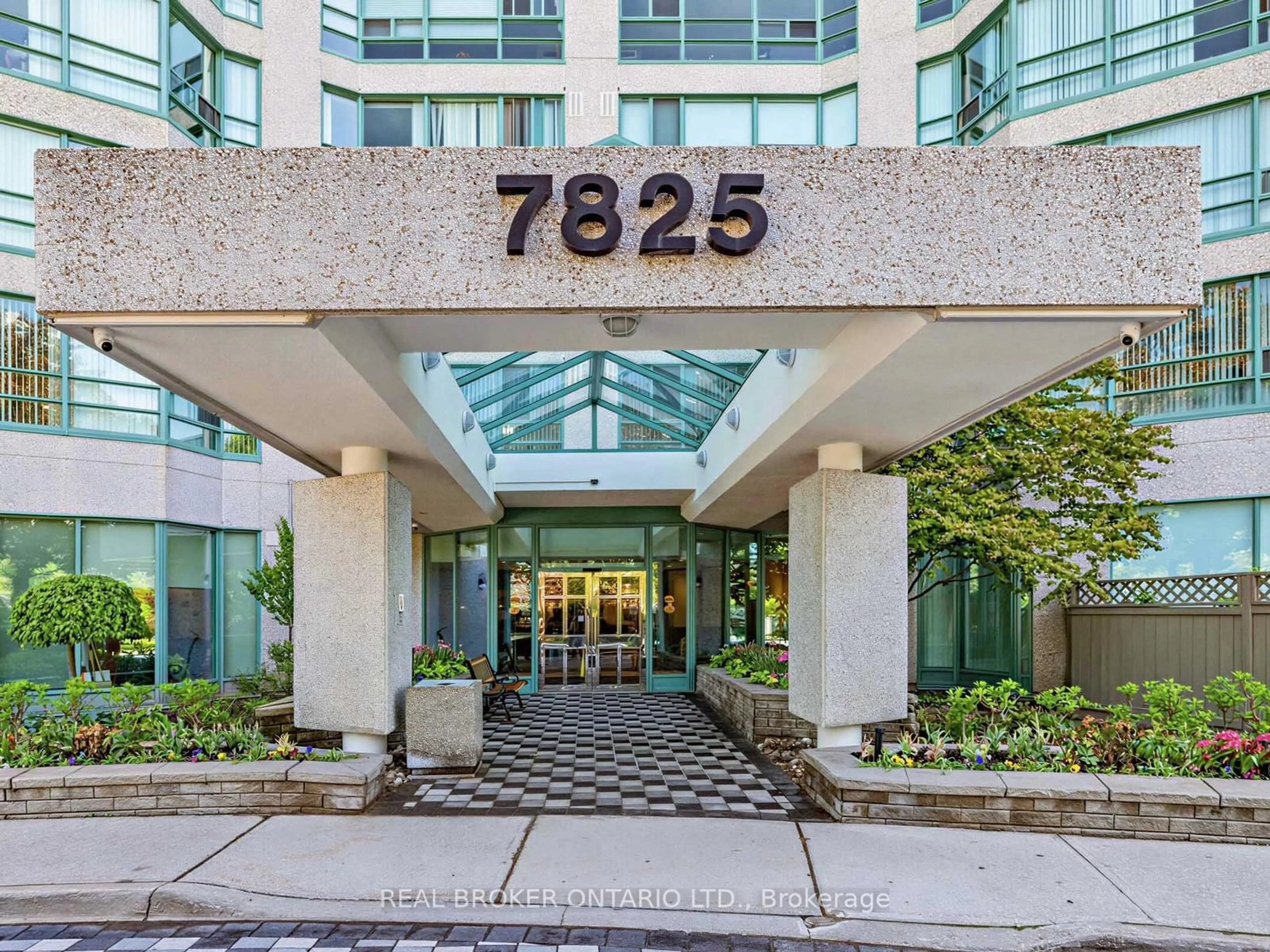Indoor foyer for 7825 Bayview Ave #303, Markham Ontario L3T 7N2