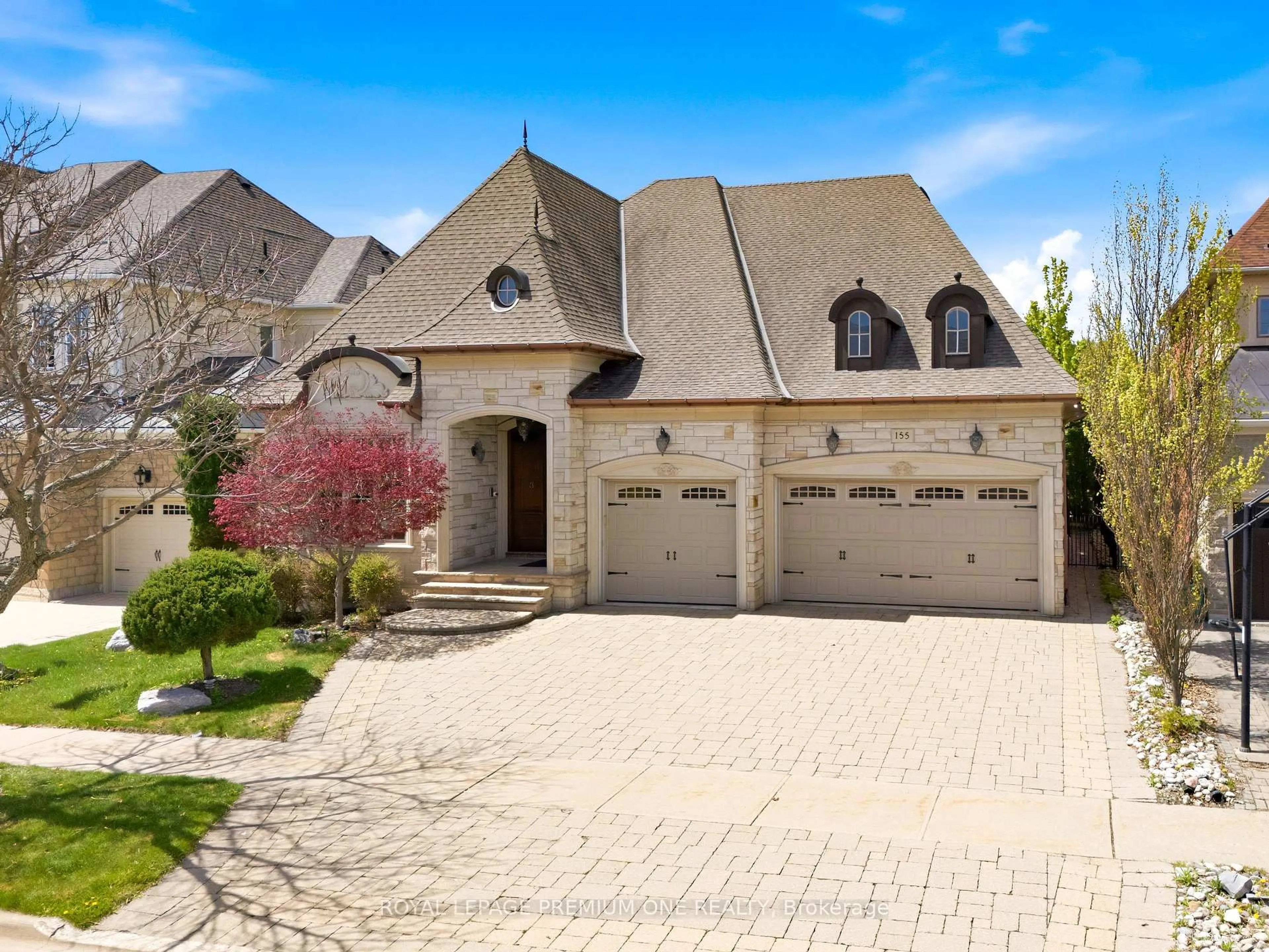 Home with brick exterior material, street for 155 Cook's Mill Cres, Vaughan Ontario L6A 0L1
