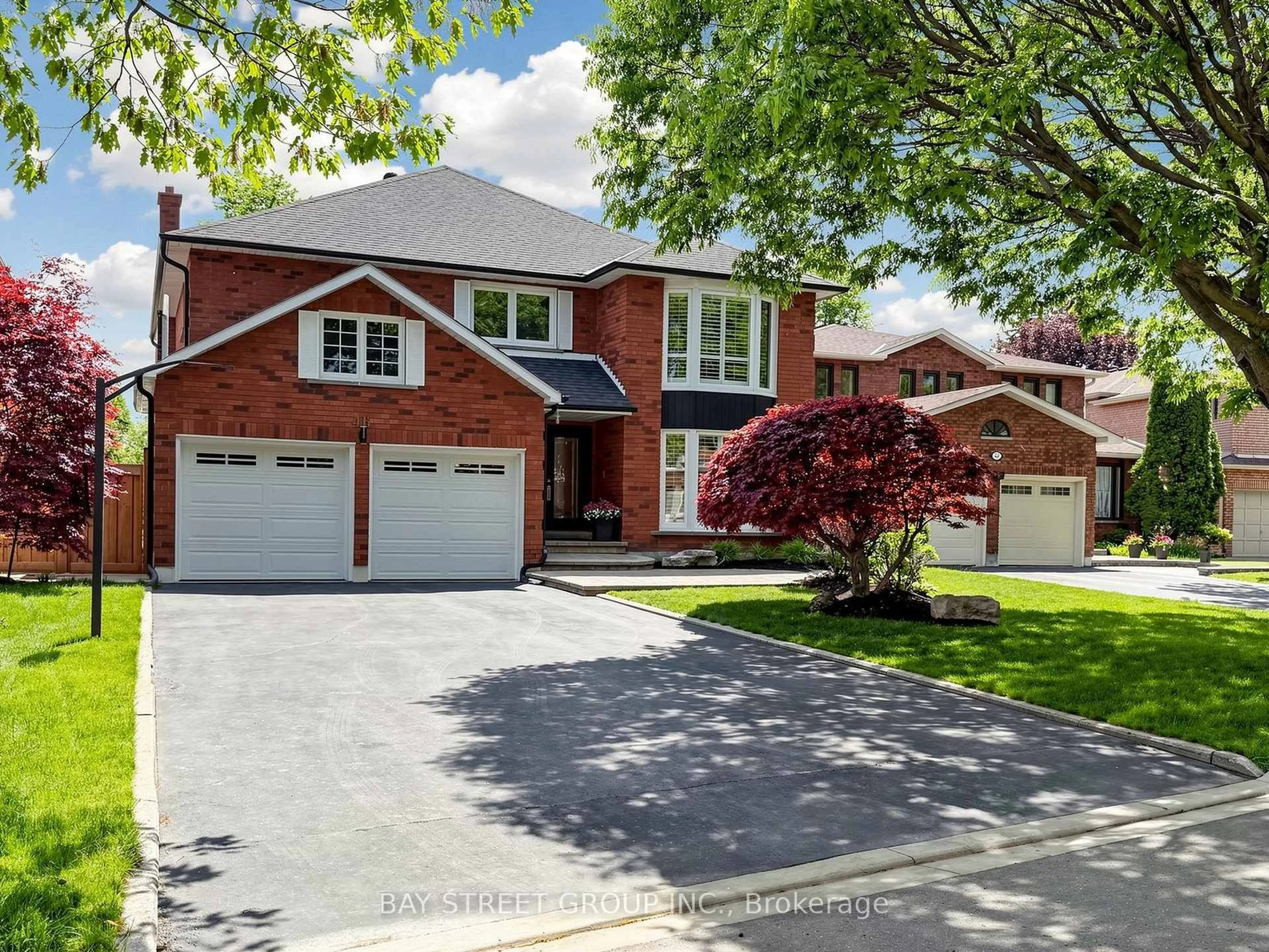 Home with brick exterior material, street for 46 Valleyview Rd, Markham Ontario L3T 6Y9
