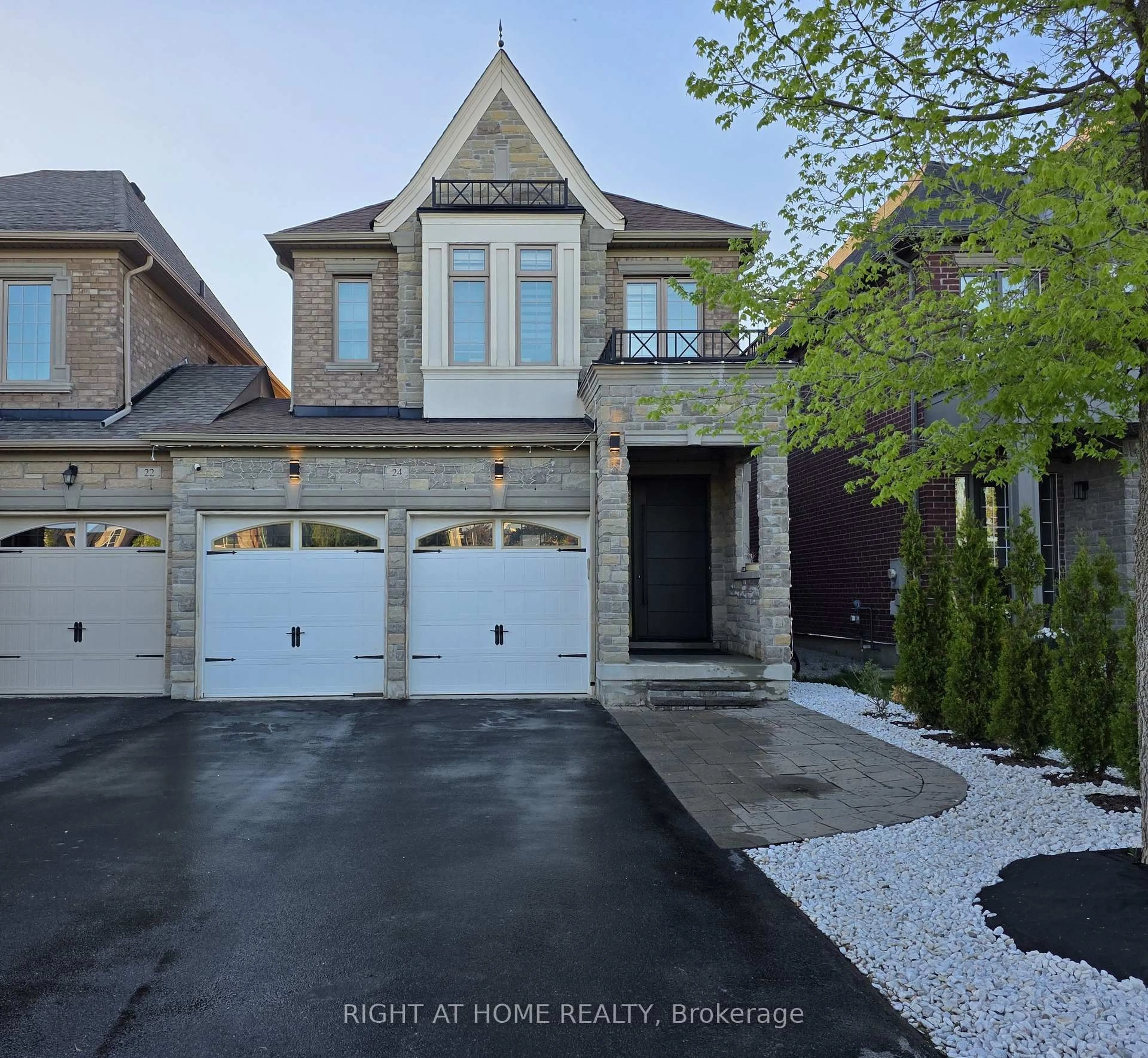 Home with brick exterior material, street for 24 Wells Orchard Cres, King Ontario L7B 0C5