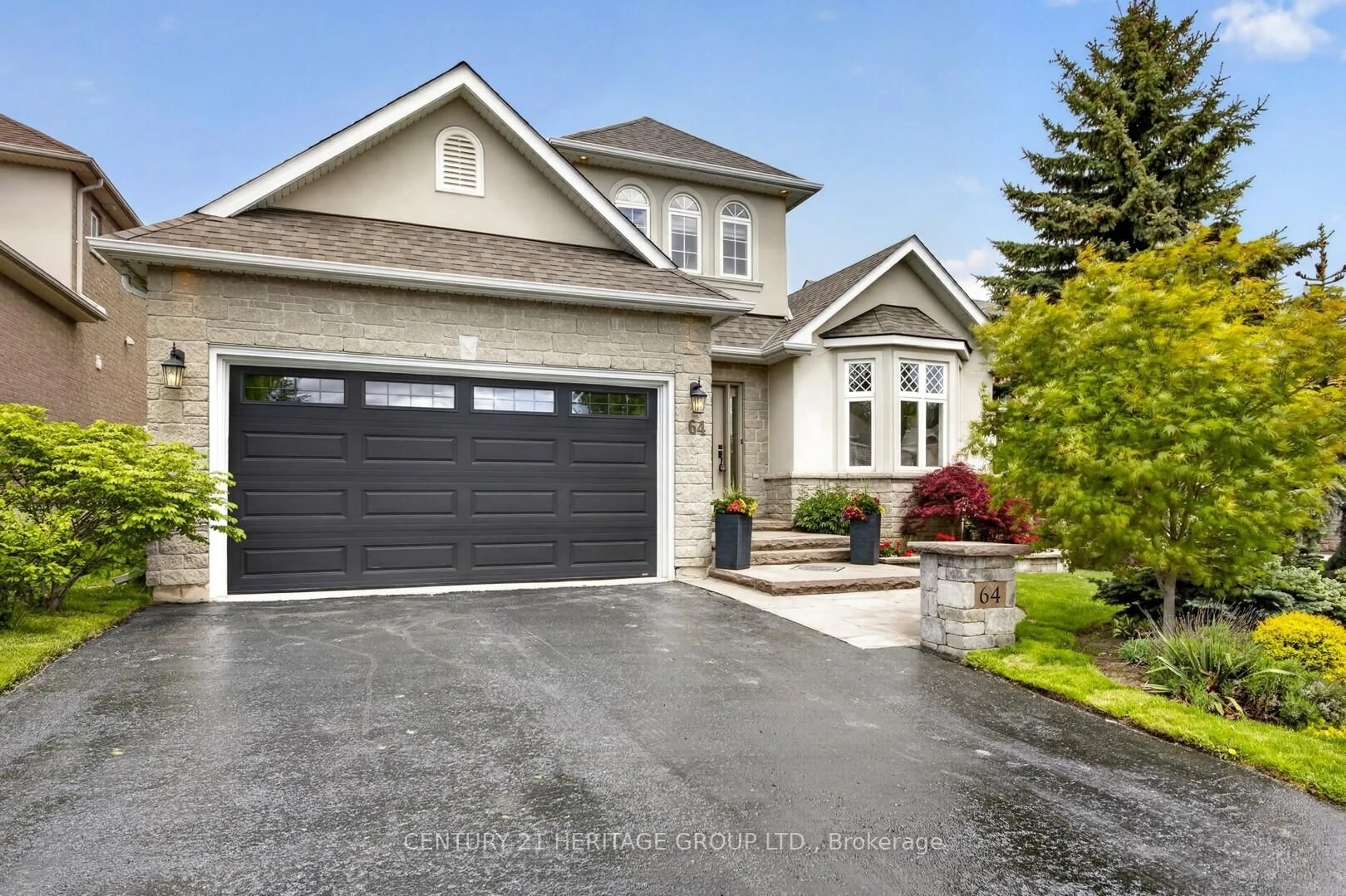 Home with brick exterior material, street for 64 Gardiner Dr, Bradford West Gwillimbury Ontario L3Z 3E9