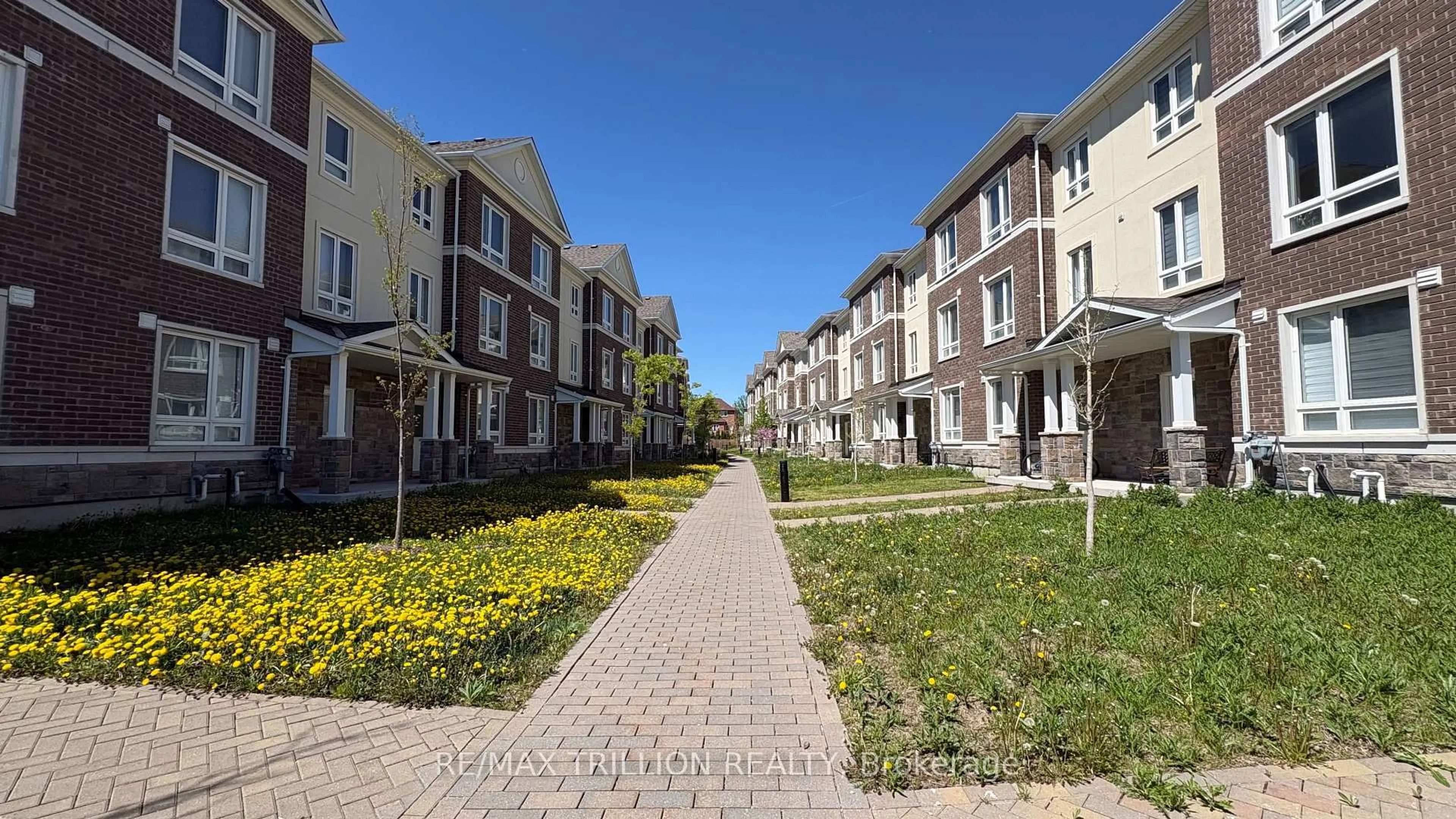 Patio, street for 91 Massachusetts Lane, Markham Ontario L6E 0V6