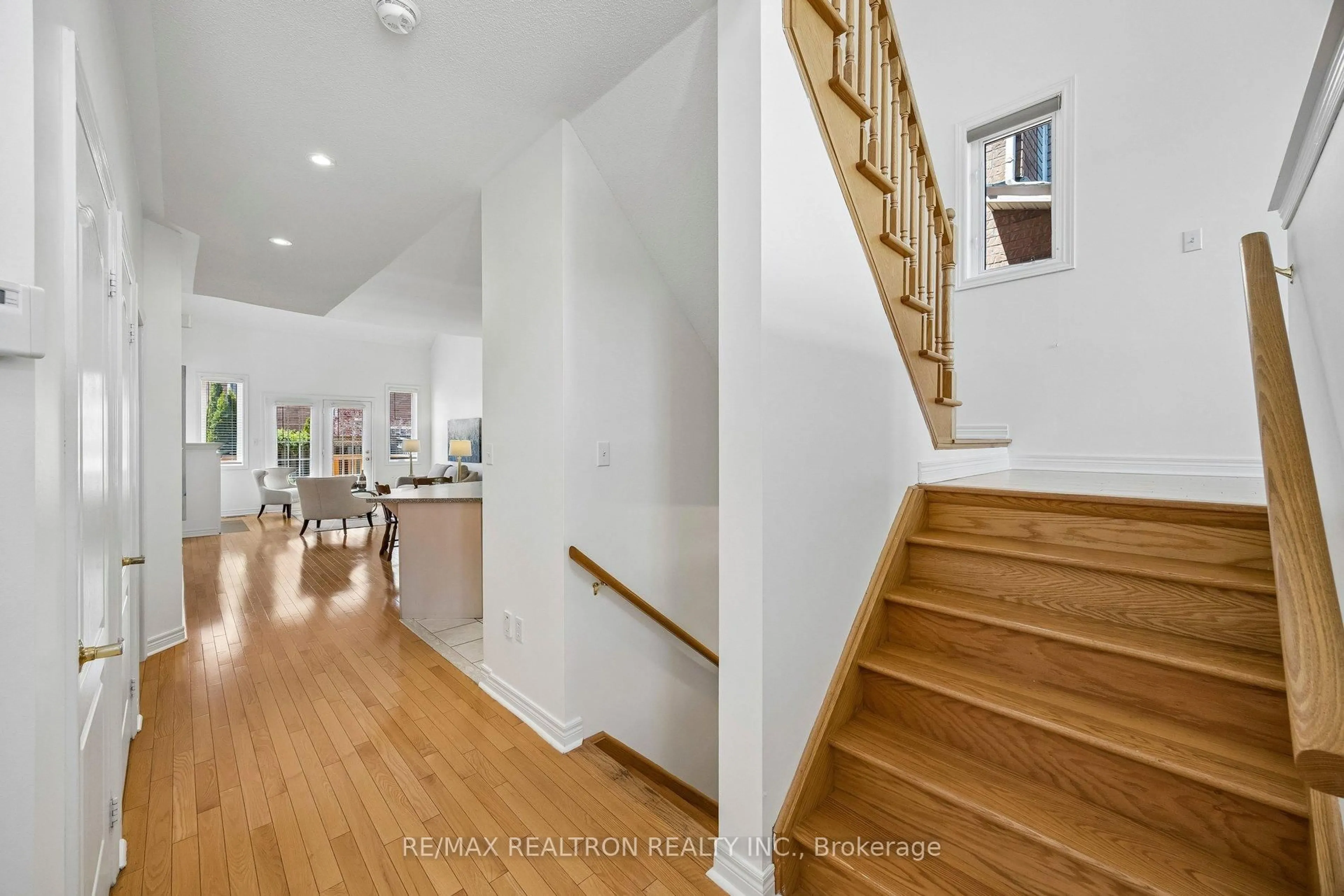 Unknown for 30 Trelawny Rd, Markham Ontario L6E 1J8
