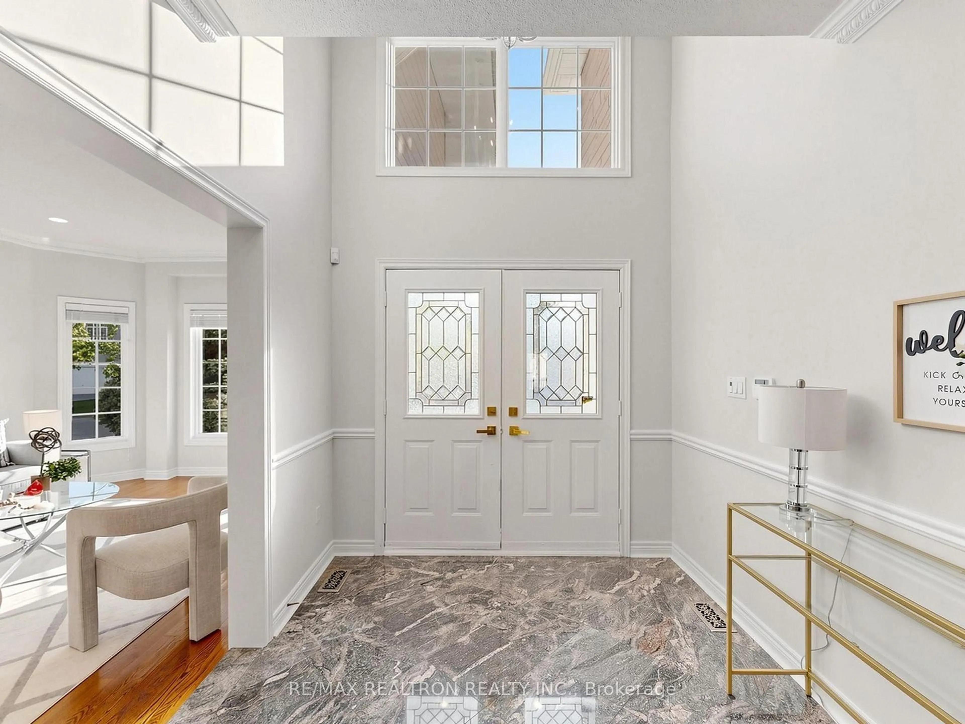 Indoor entryway for 47 El Dorado St, Richmond Hill Ontario L4C 0G8