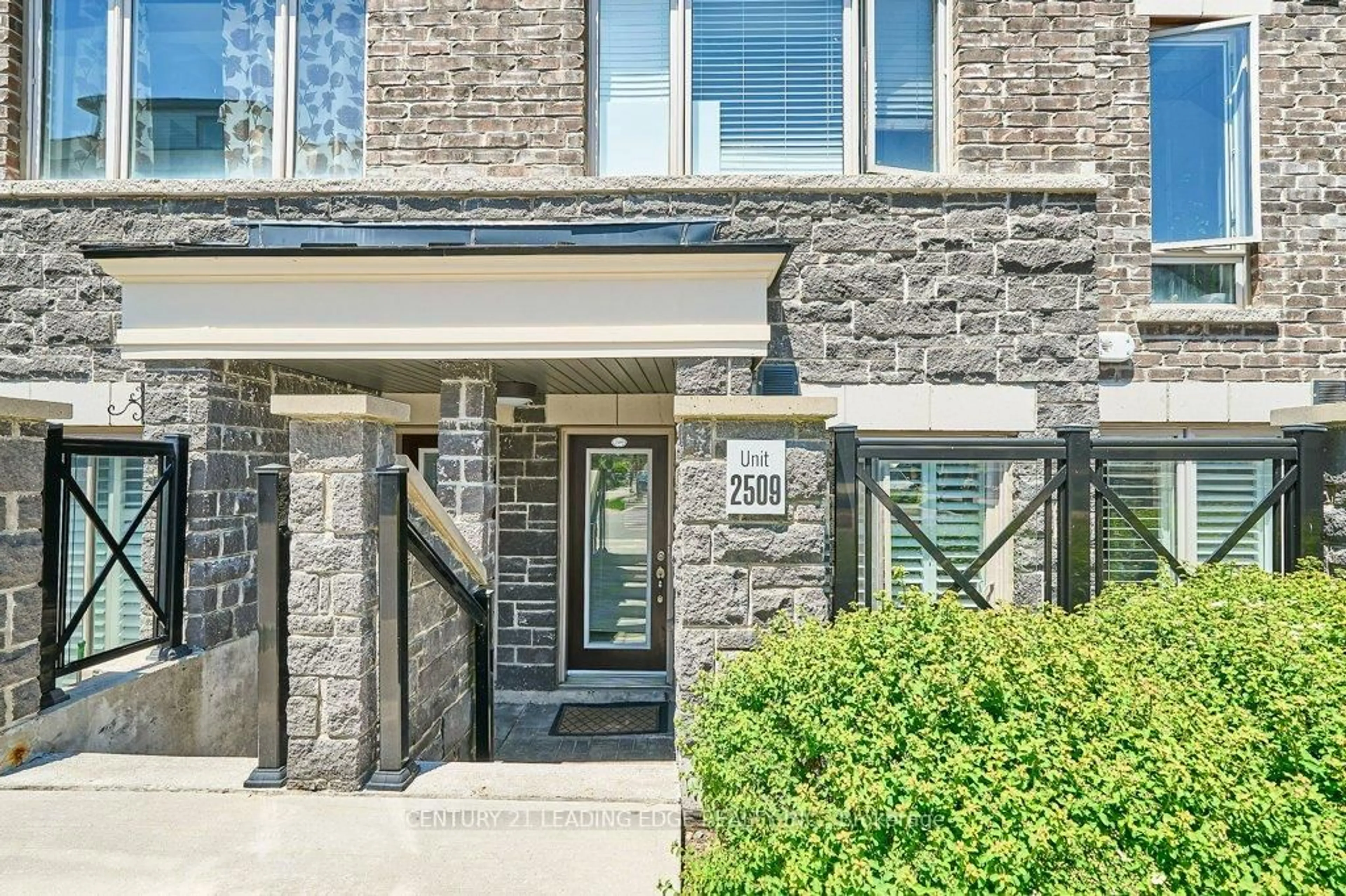 Unknown for 30 Westmeath Lane #2509, Markham Ontario L6B 1N5