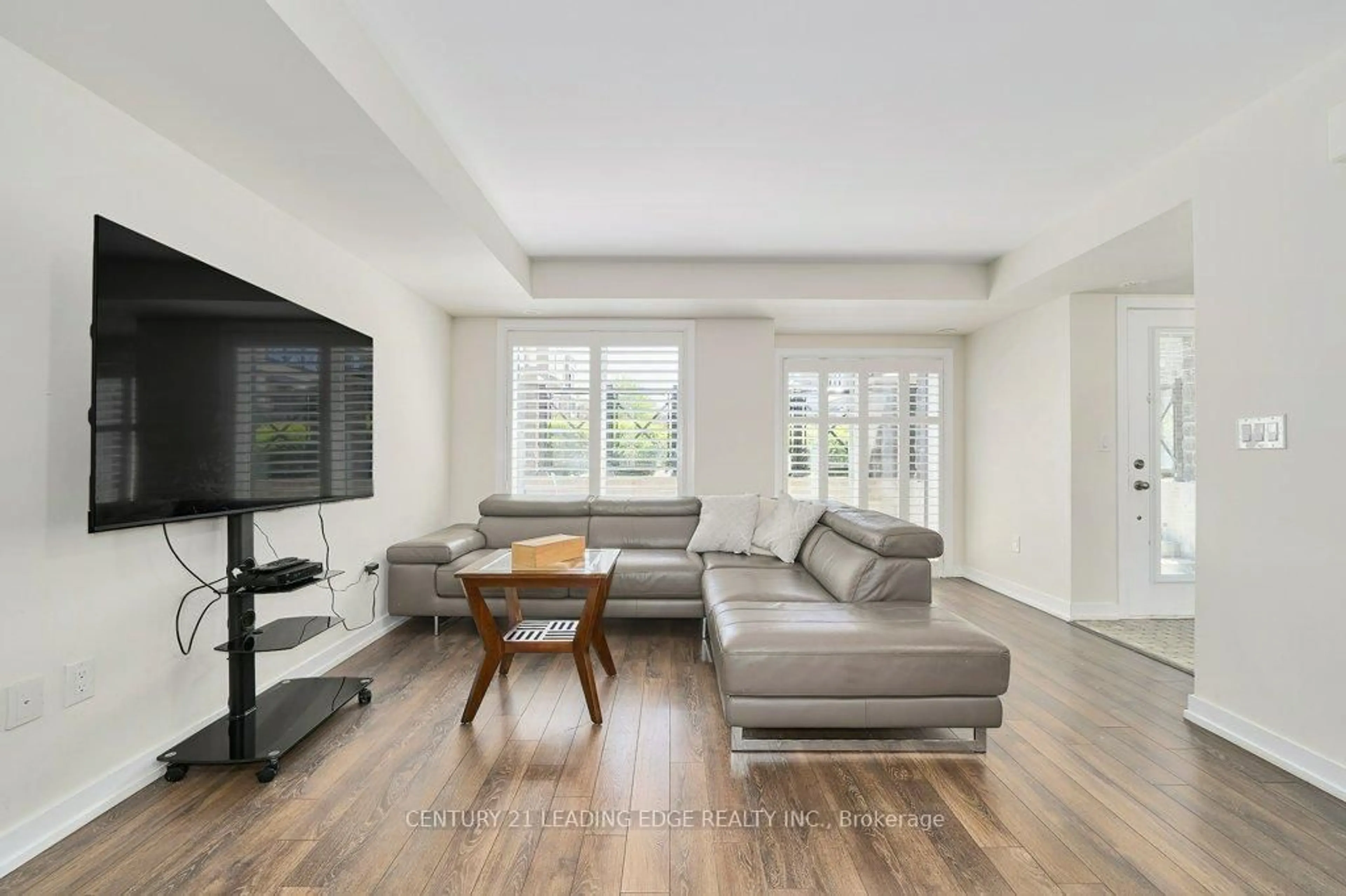 Living room with furniture, unknown for 30 Westmeath Lane #2509, Markham Ontario L6B 1N5