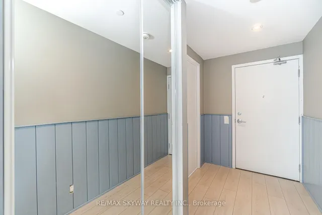 5 Buttermill Ave #5702, Vaughan 5