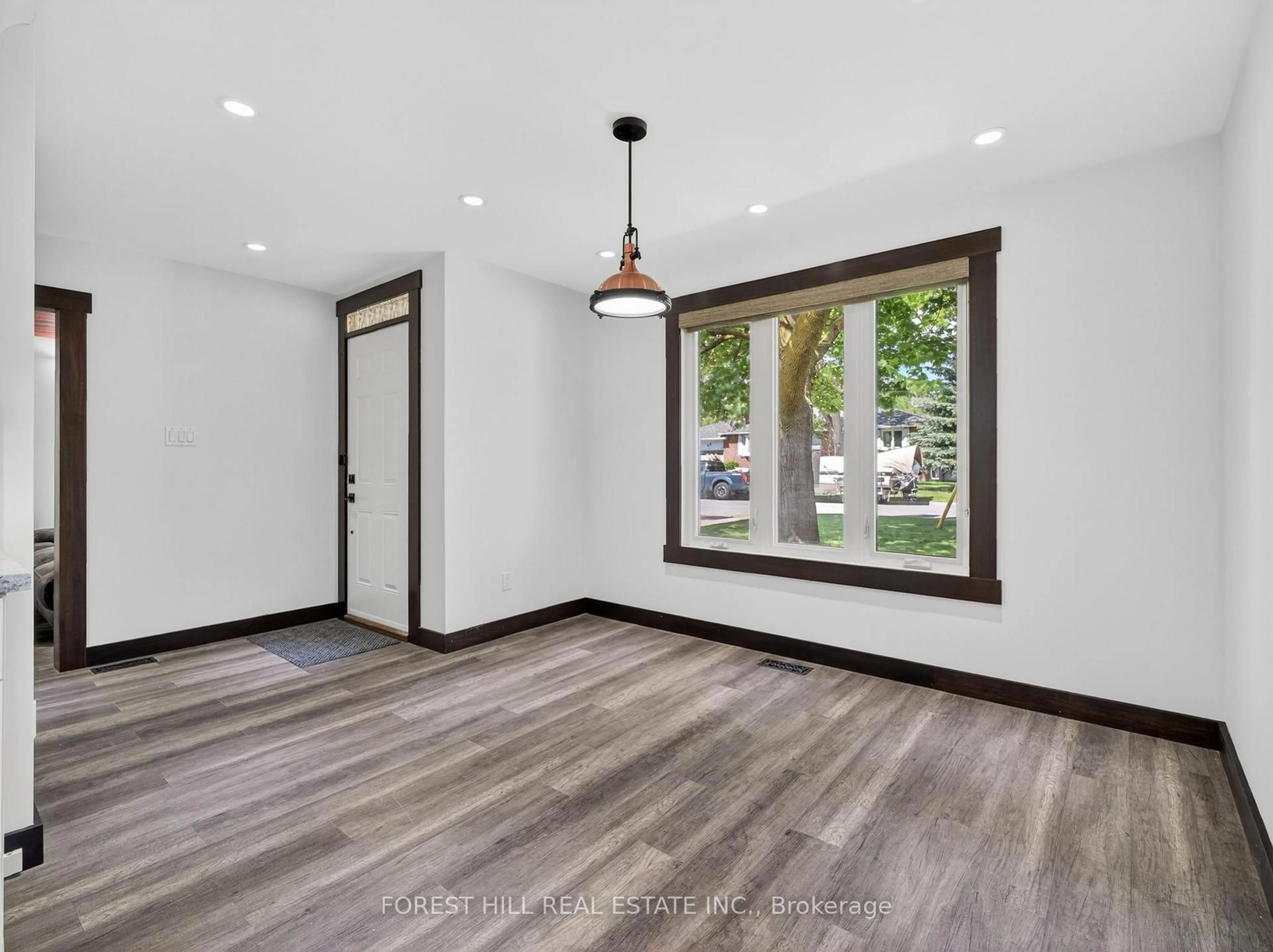 Unknown for 35 Townsend Ave, Bradford West Gwillimbury Ontario L3Z 1X9