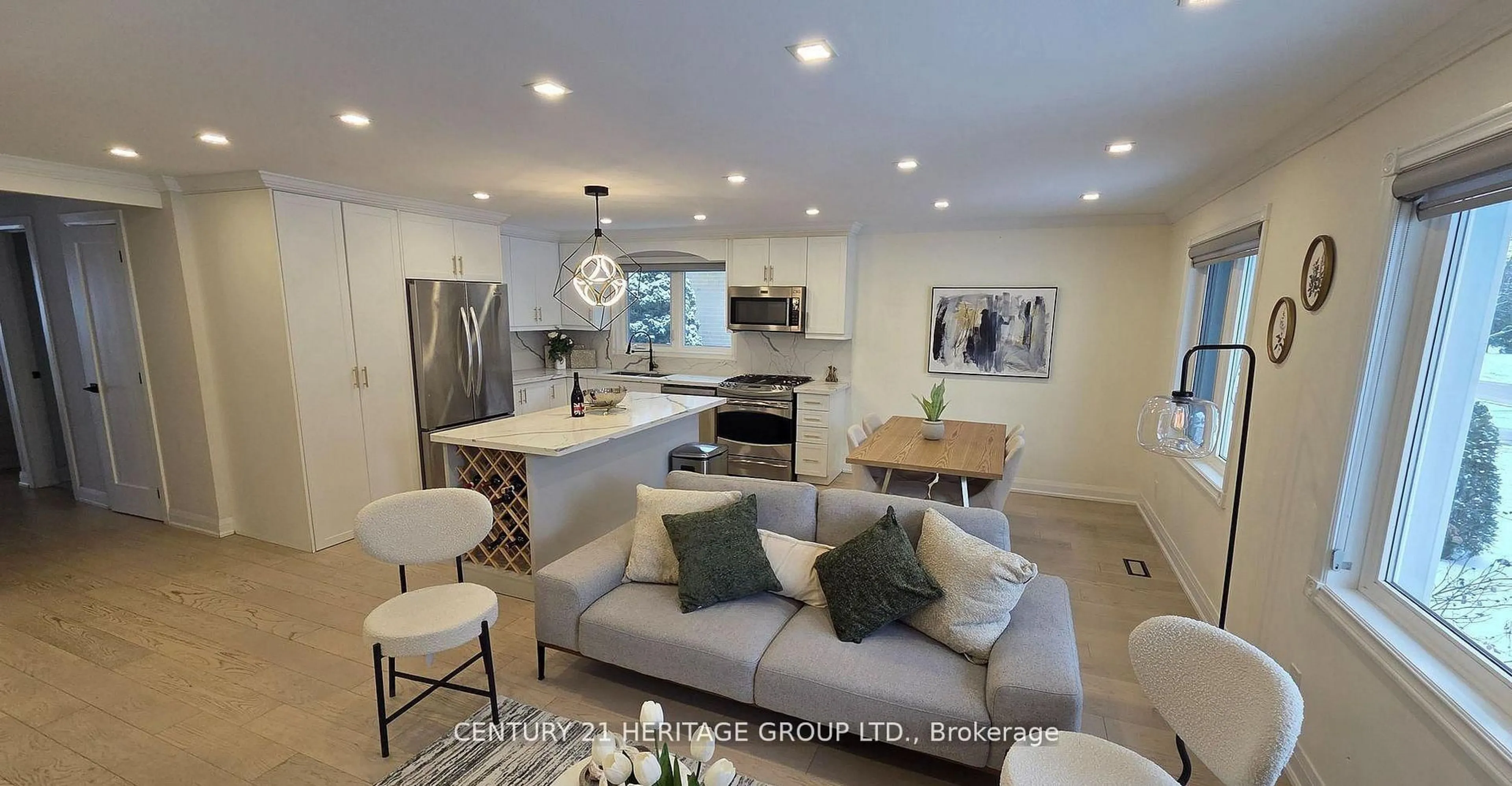Open concept kitchen, unknown for 333 Paliser Cres, Richmond Hill Ontario L4C 1R9