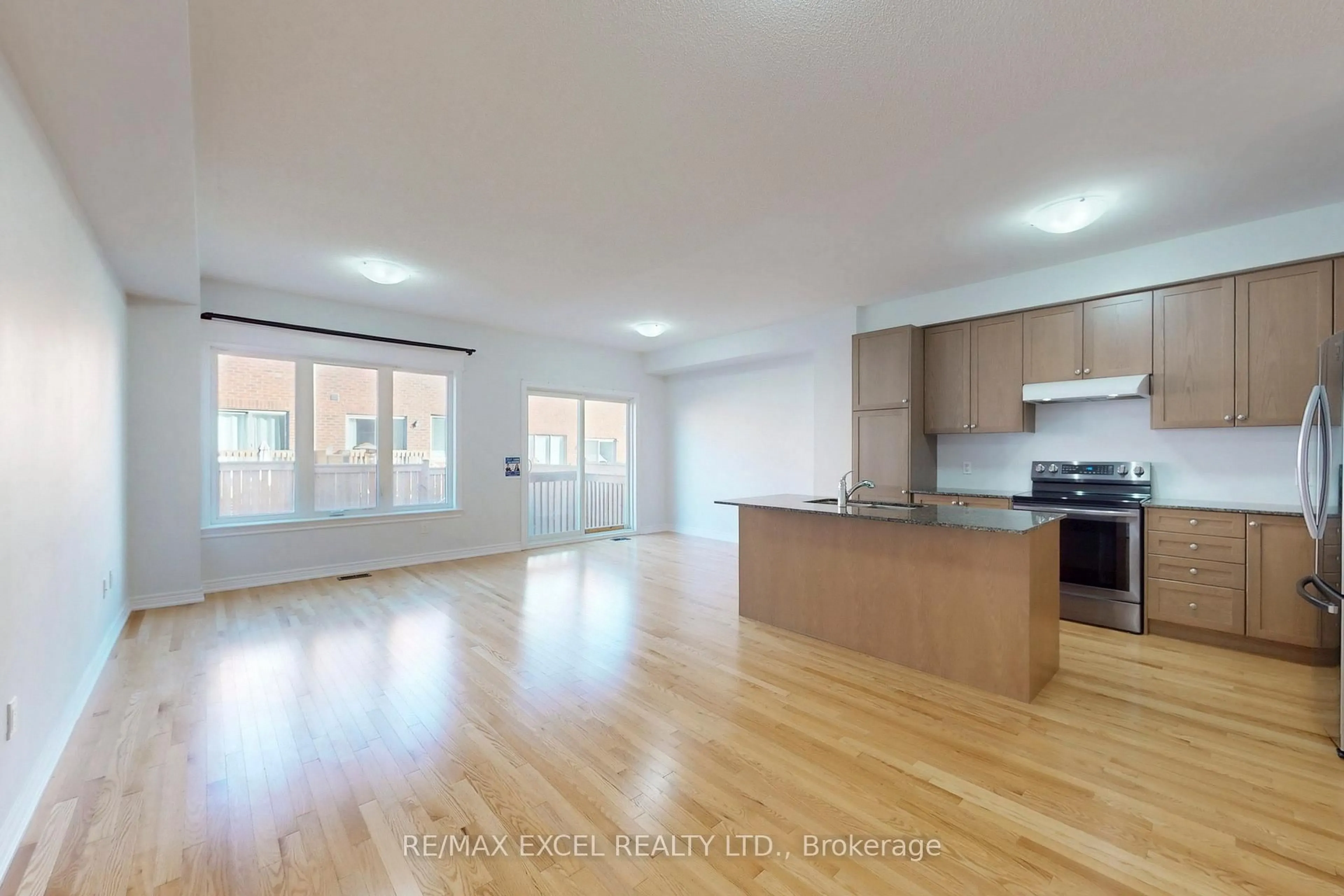 Open concept kitchen, unknown for 14 TWINFLOWER Lane, Richmond Hill Ontario L4E 1E7