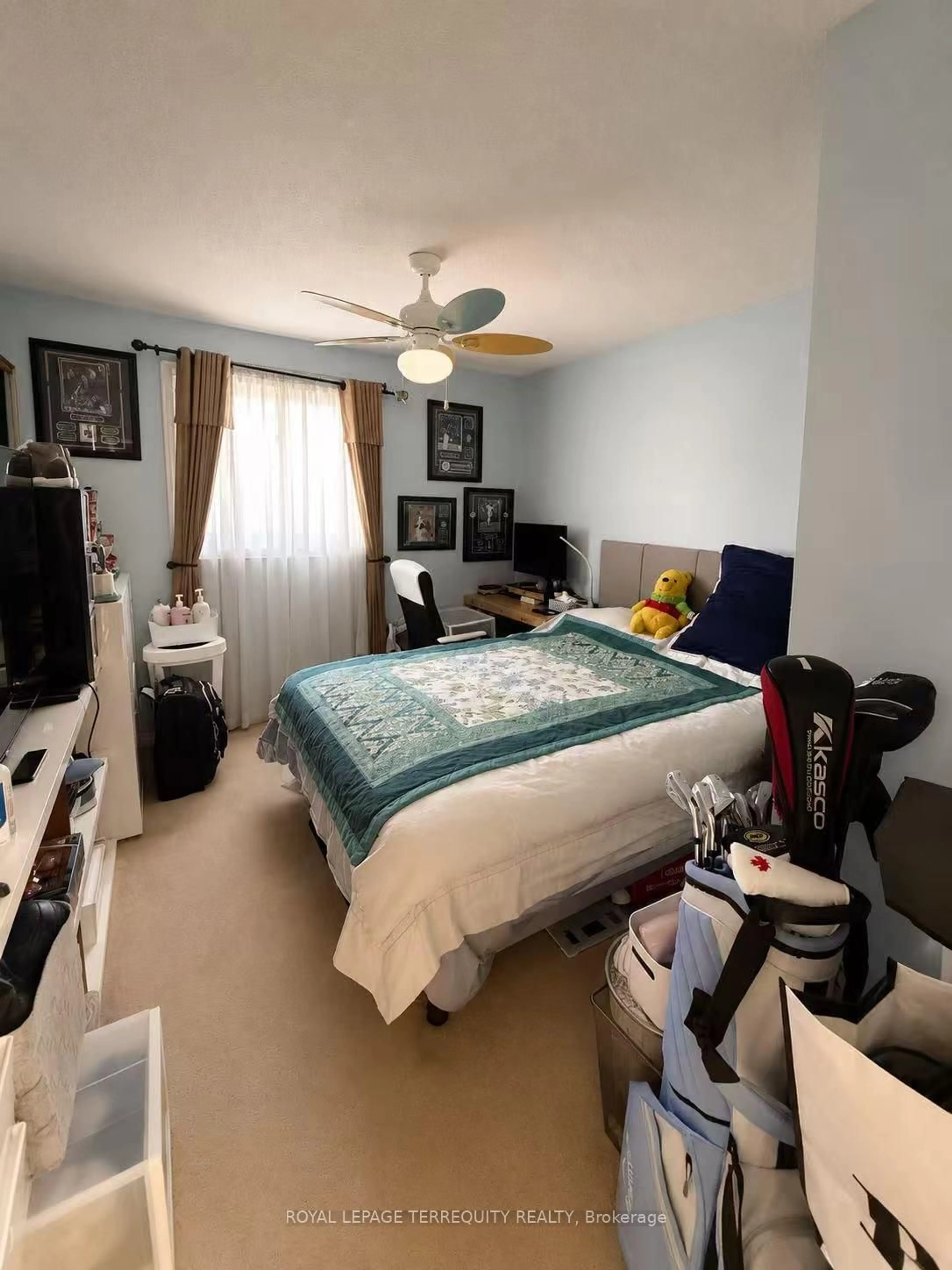 A pic of a room for 304 Charlton Ave, Vaughan Ontario L4J 6H4
