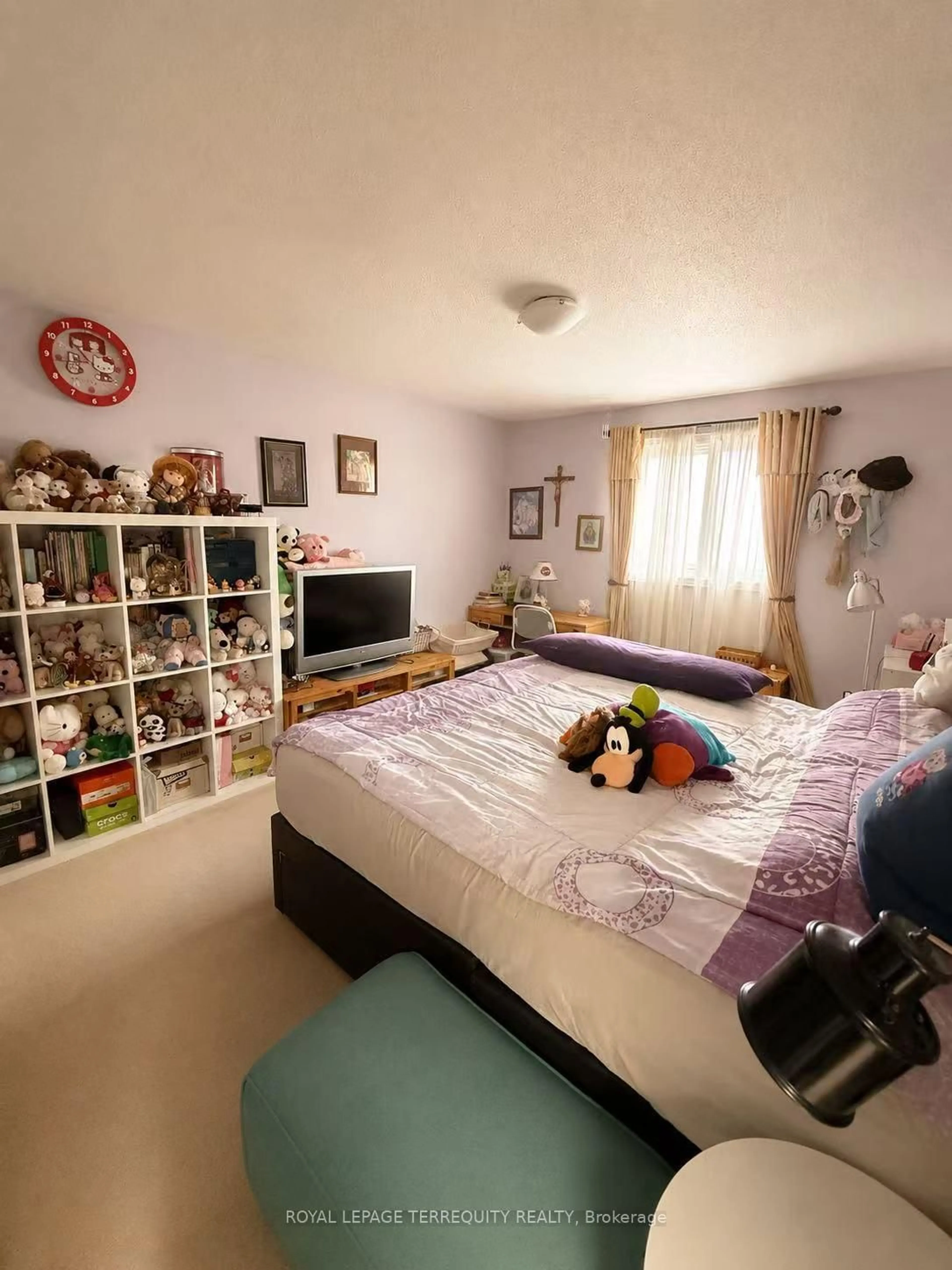 A pic of a room for 304 Charlton Ave, Vaughan Ontario L4J 6H4