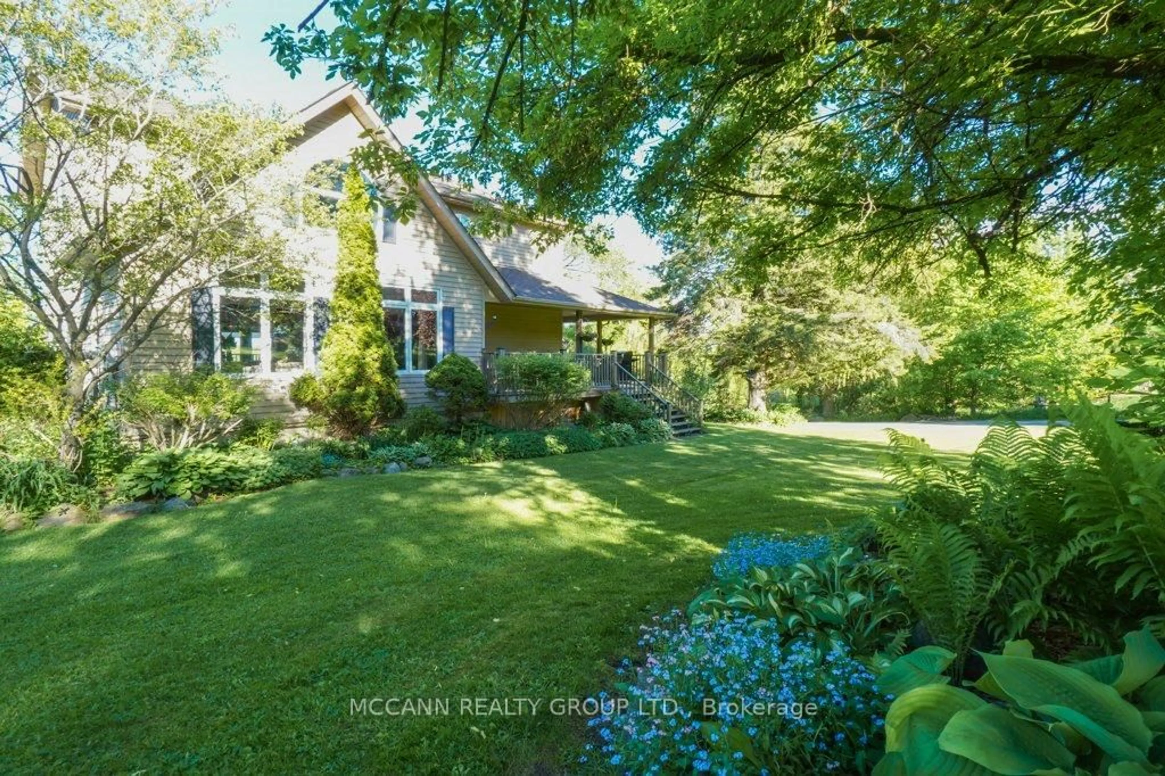 A pic from outside/outdoor area/front of a property/back of a property/a pic from drone, unknown for 10445 Side Road 17 Rd, Brock Ontario L0C 1H0