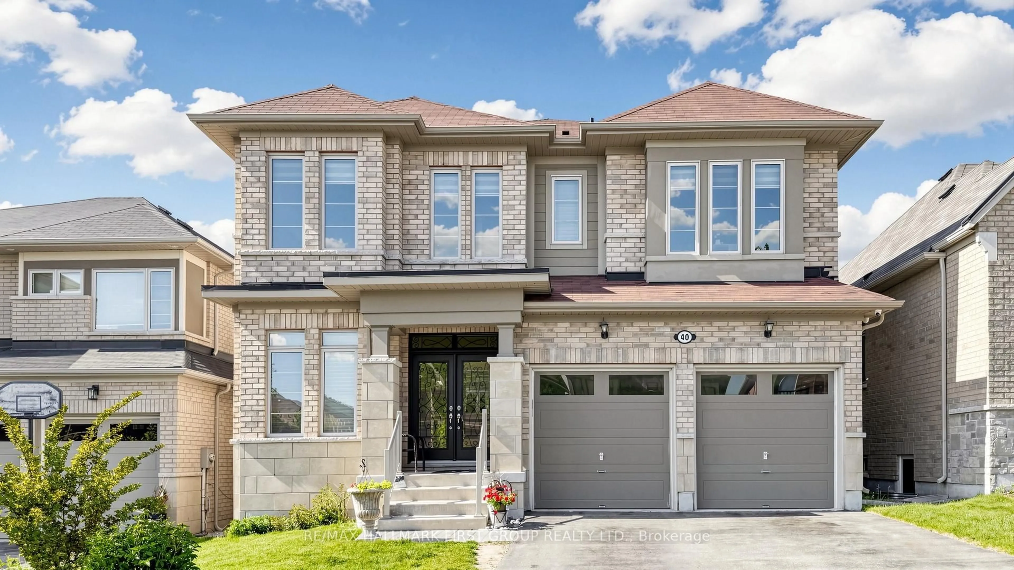 Home with brick exterior material, street for 40 Hackett St, East Gwillimbury Ontario L9N 0P8
