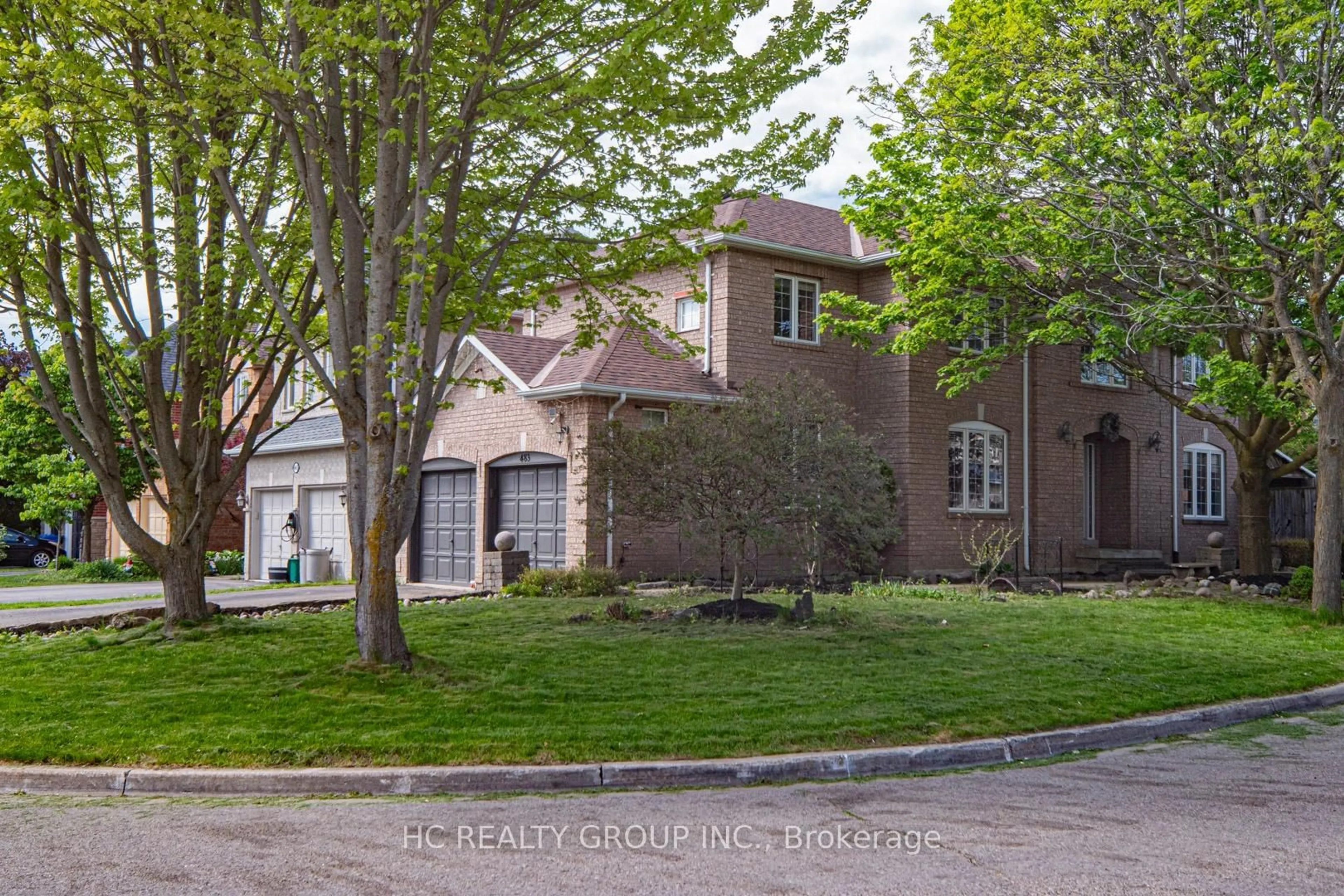 Home with brick exterior material, street for 483 Menczel Cres, Newmarket Ontario L3X 2P6