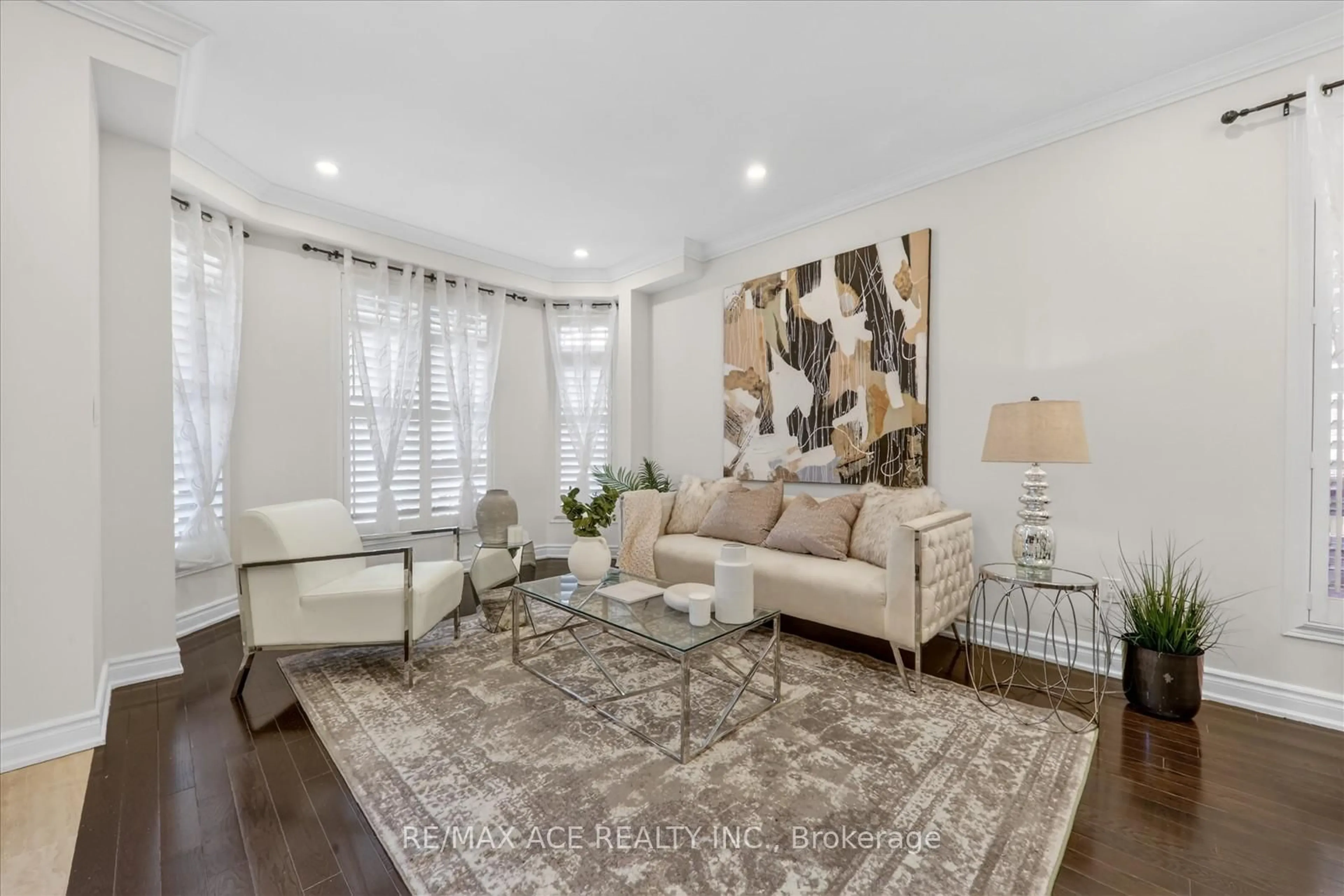 Living room with furniture, unknown for 23 Appleview Rd, Markham Ontario L6E 1Y4