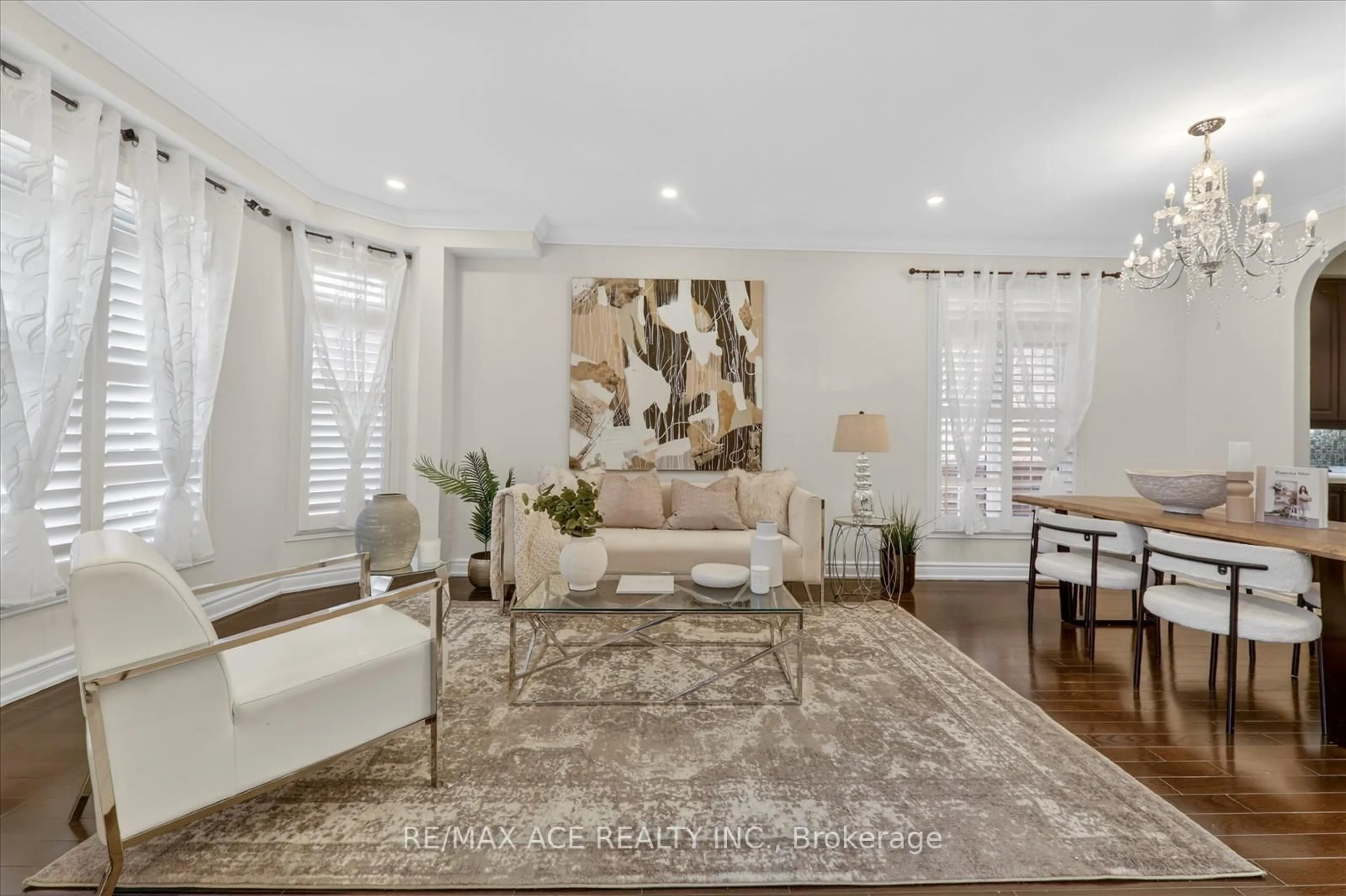 Living room with furniture, unknown for 23 Appleview Rd, Markham Ontario L6E 1Y4