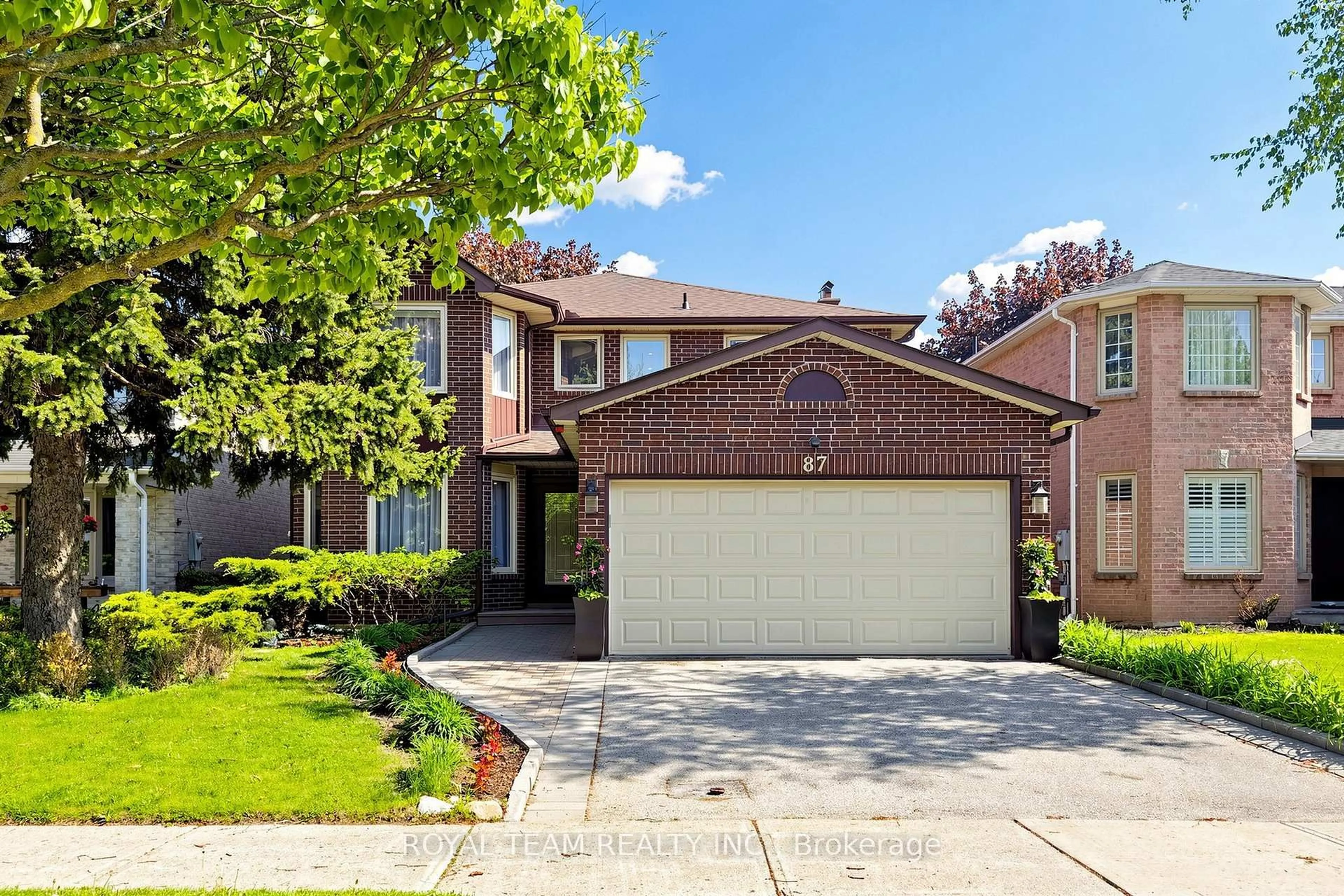Home with brick exterior material, street for 87 Mccallum Dr, Richmond Hill Ontario L4C 7T6