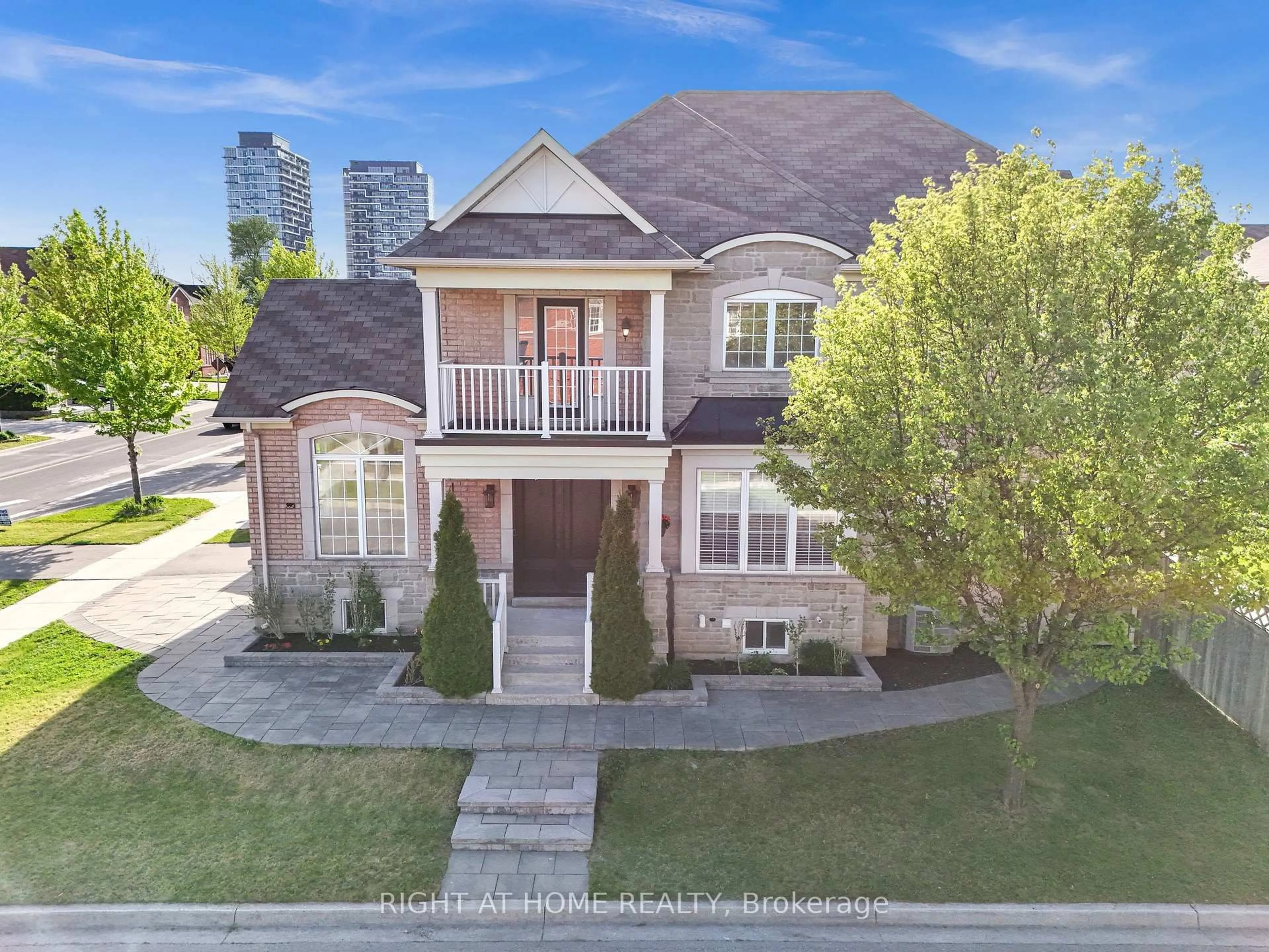 A pic from outside/outdoor area/front of a property/back of a property/a pic from drone, street for 1396 Castlemore Ave, Markham Ontario L6E 0H1
