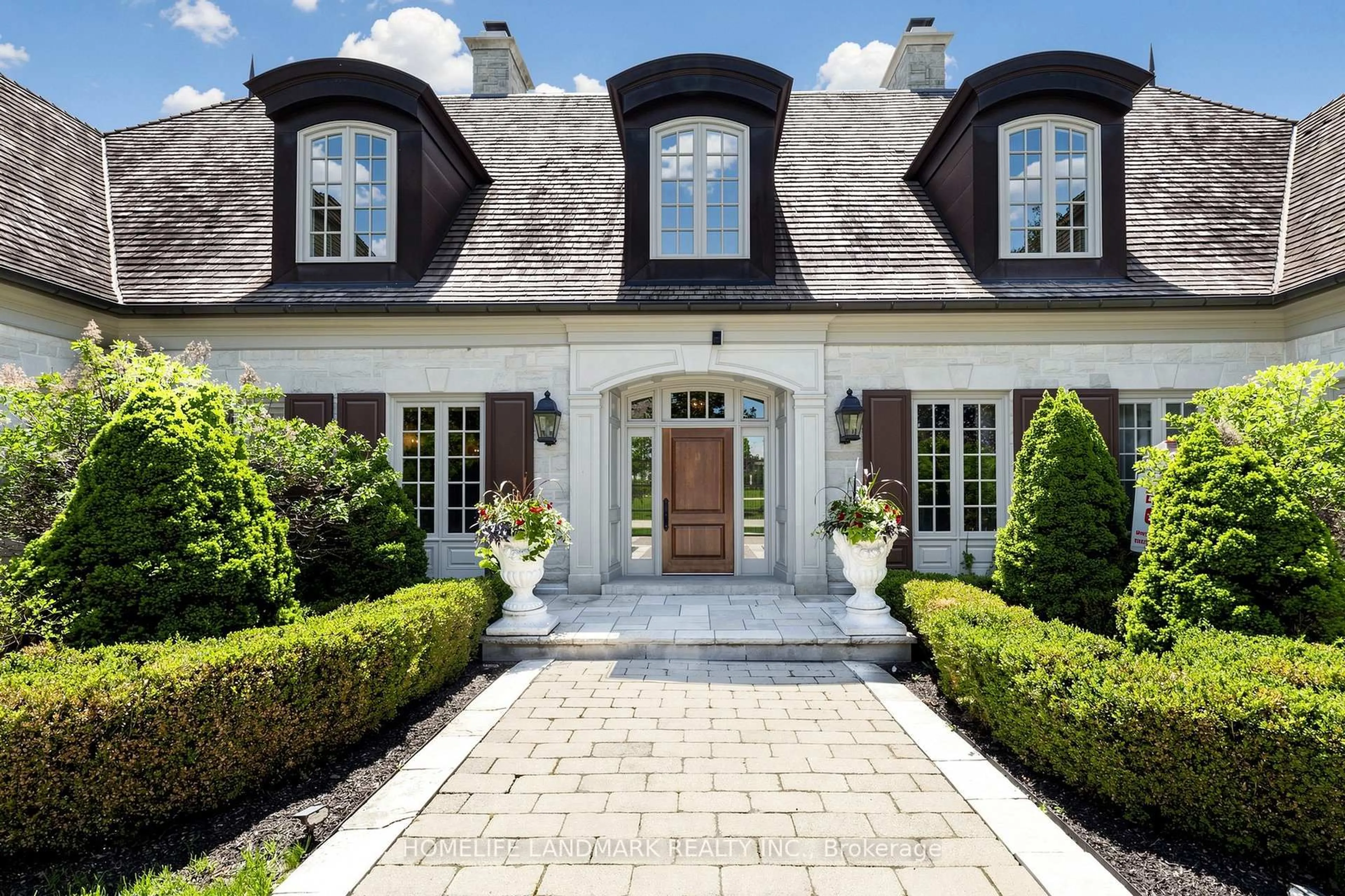 Home with brick exterior material, street for 19 Awesome Again Lane, Aurora Ontario L4G 7Y7