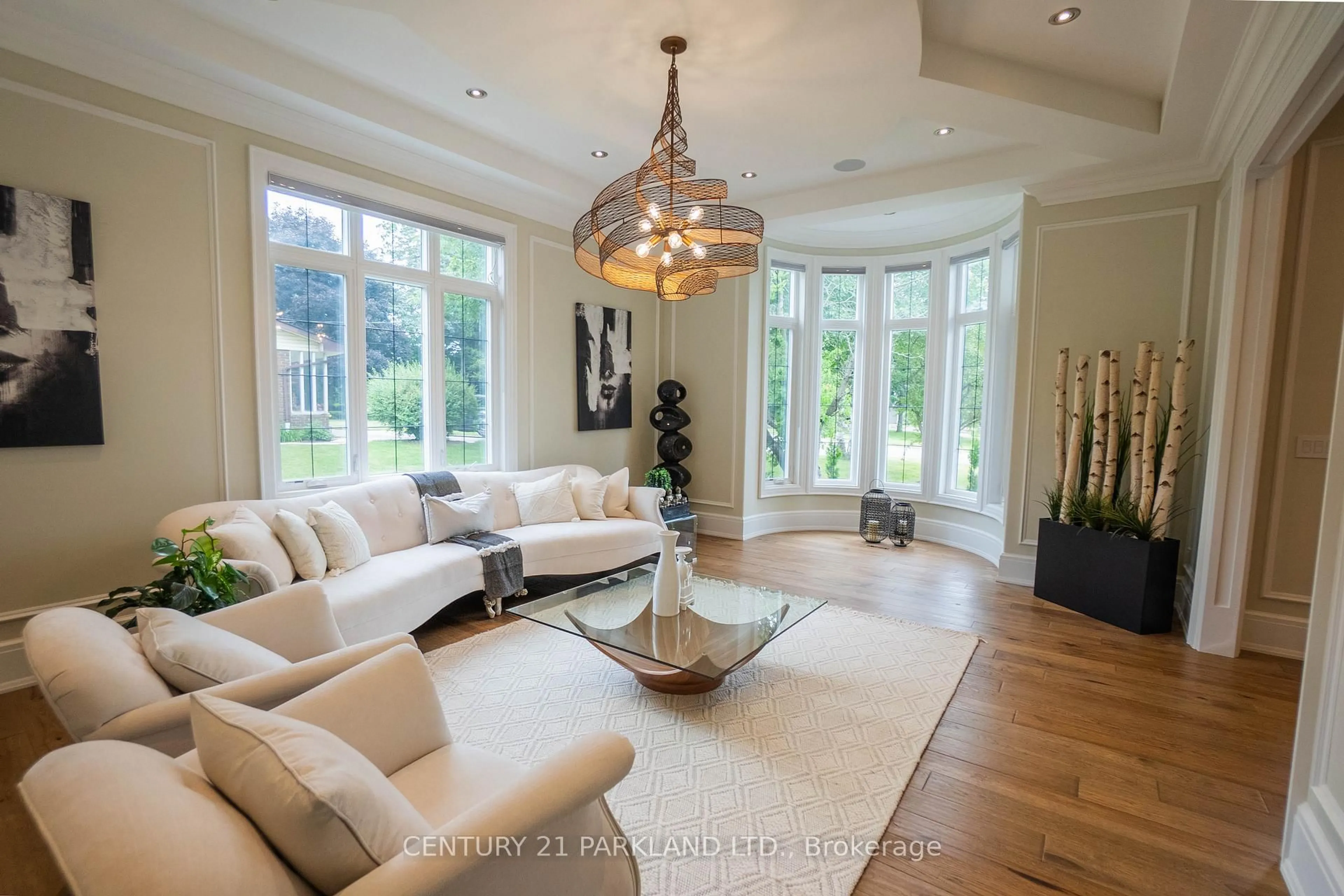 Living room with furniture, unknown for 12 Hollywood Cres, King Ontario L0G 1N0