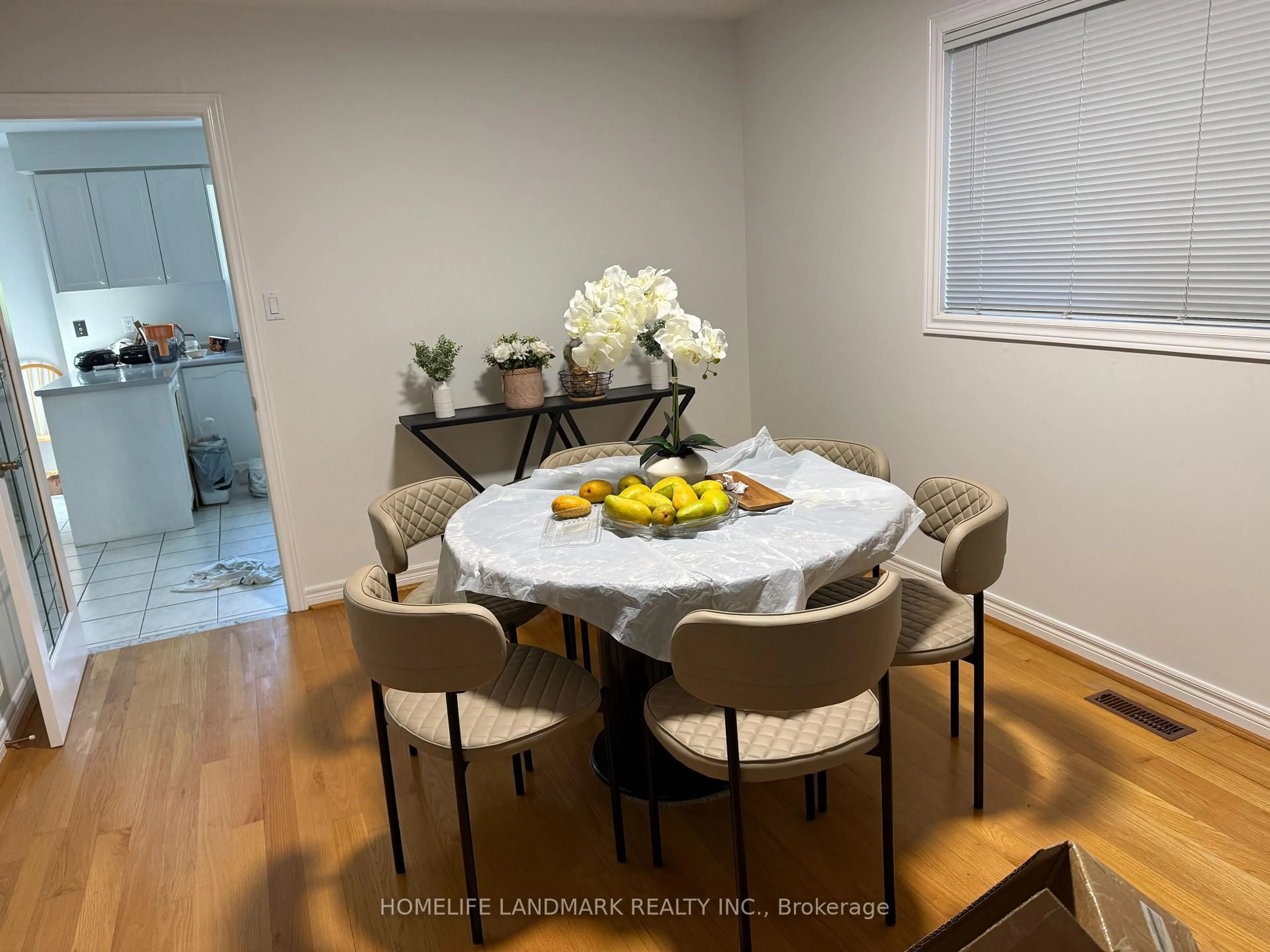 Dining room, unknown for 24 Loyal Blue Cres, Richmond Hill Ontario L4S 1A3